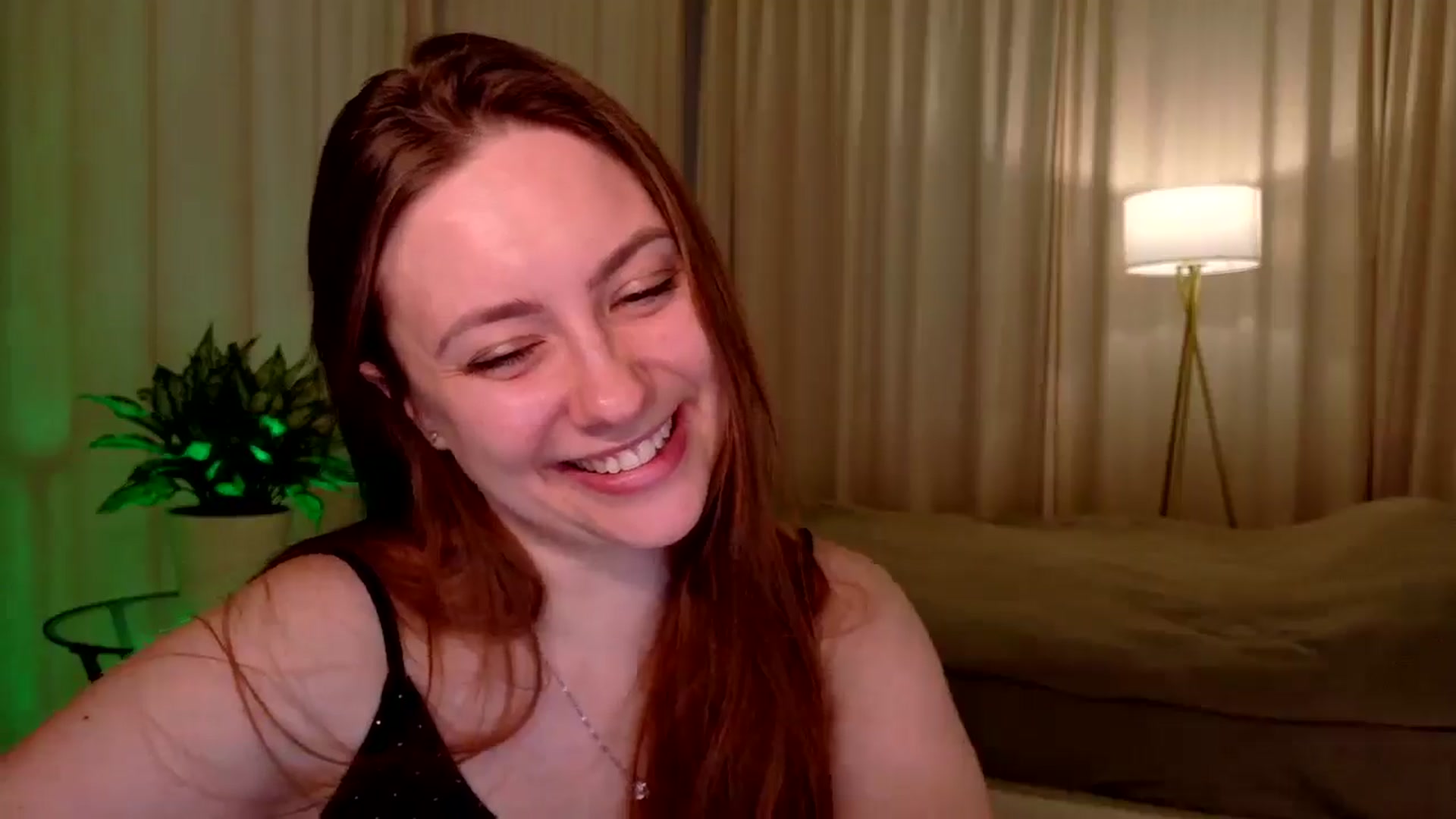 Gallery image thumbnail from QueenOfTease_'s myfreecams stream on, 01/14/2026, 06:41 image 8 of 20
