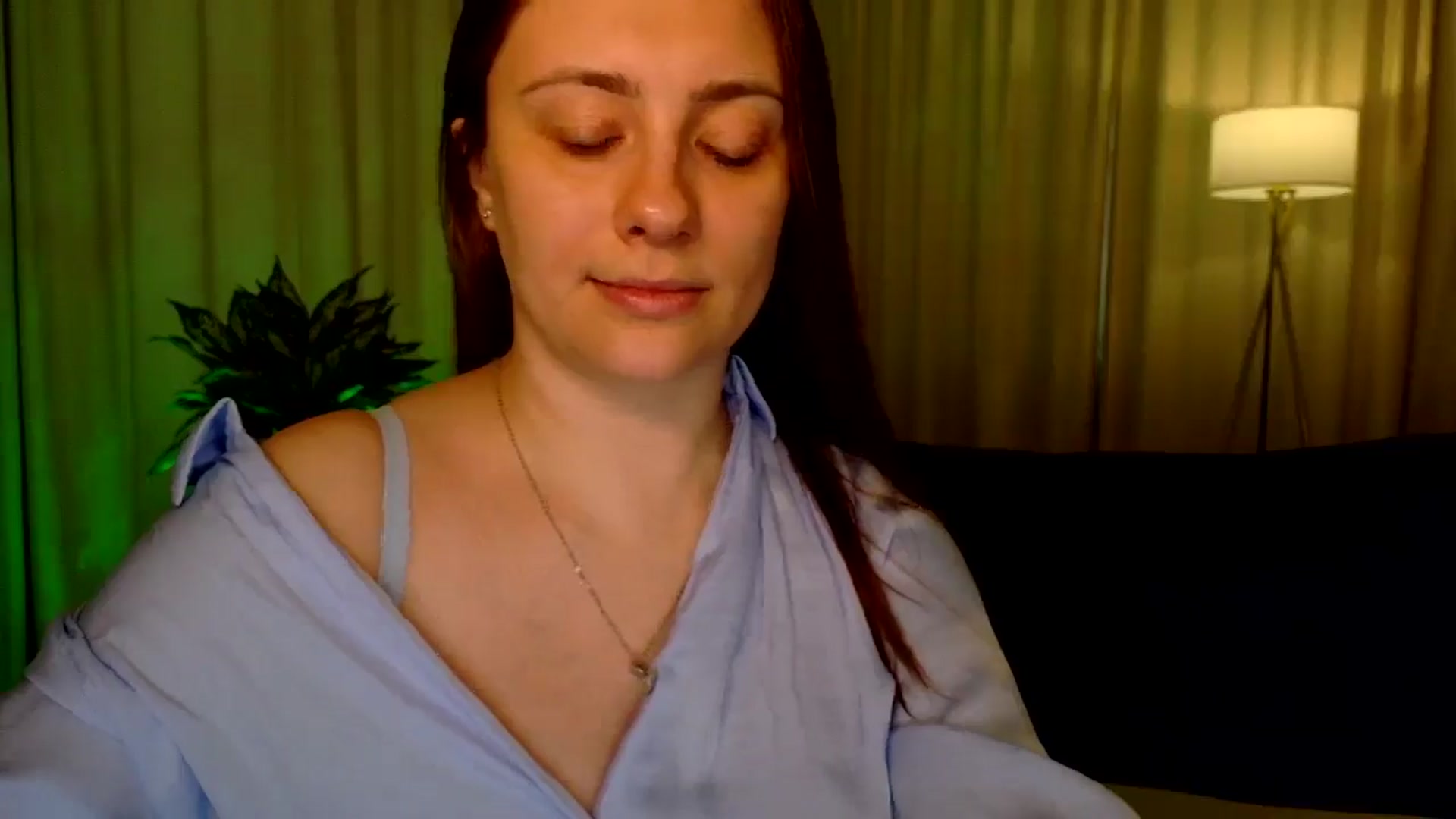 Gallery image thumbnail from QueenOfTease_'s myfreecams stream on, 01/17/2026, 07:01 image 5 of 20