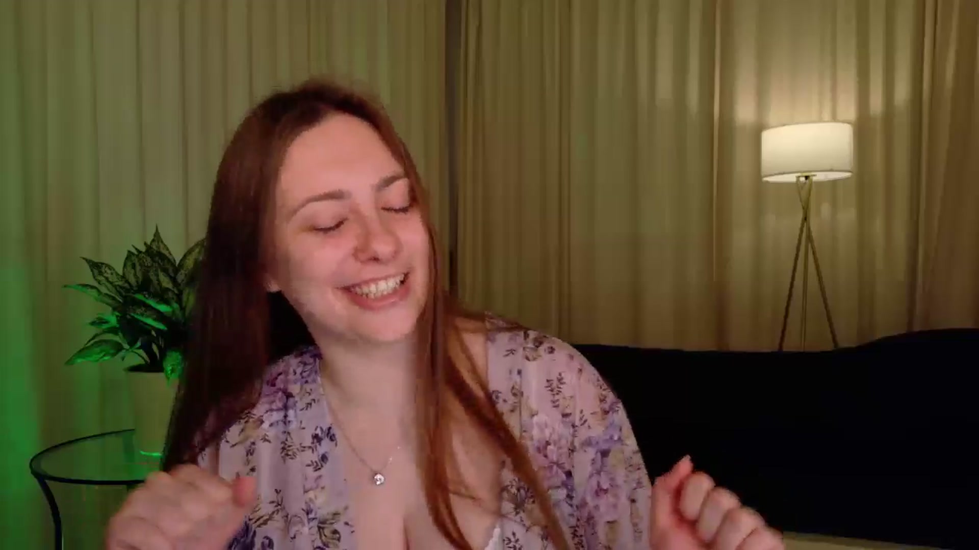 Gallery image thumbnail from QueenOfTease_'s myfreecams stream on, 01/21/2026, 06:50 image 2 of 20