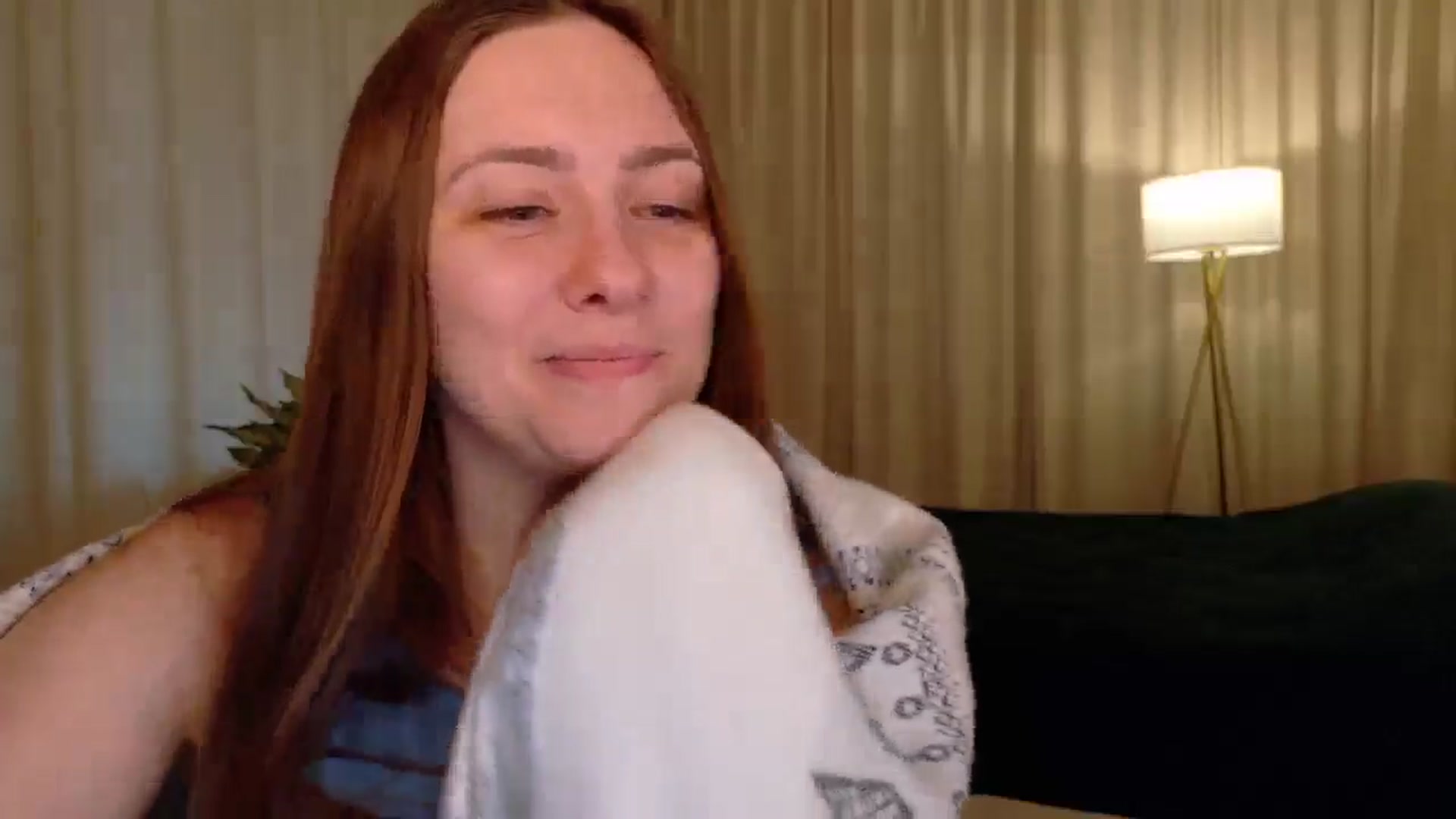 Gallery image thumbnail from QueenOfTease_'s myfreecams stream on, 01/25/2026, 07:38 image 2 of 20