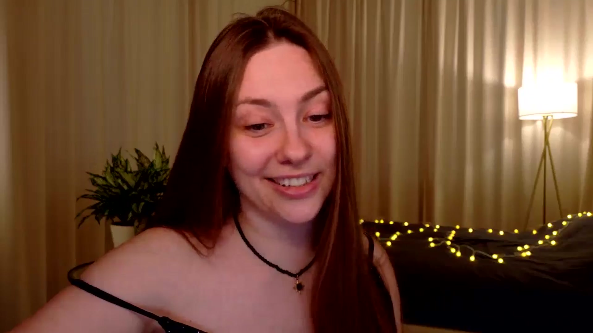 Gallery image thumbnail from QueenOfTease_'s myfreecams stream on, 03/01/2026, 08:14 image 13 of 20