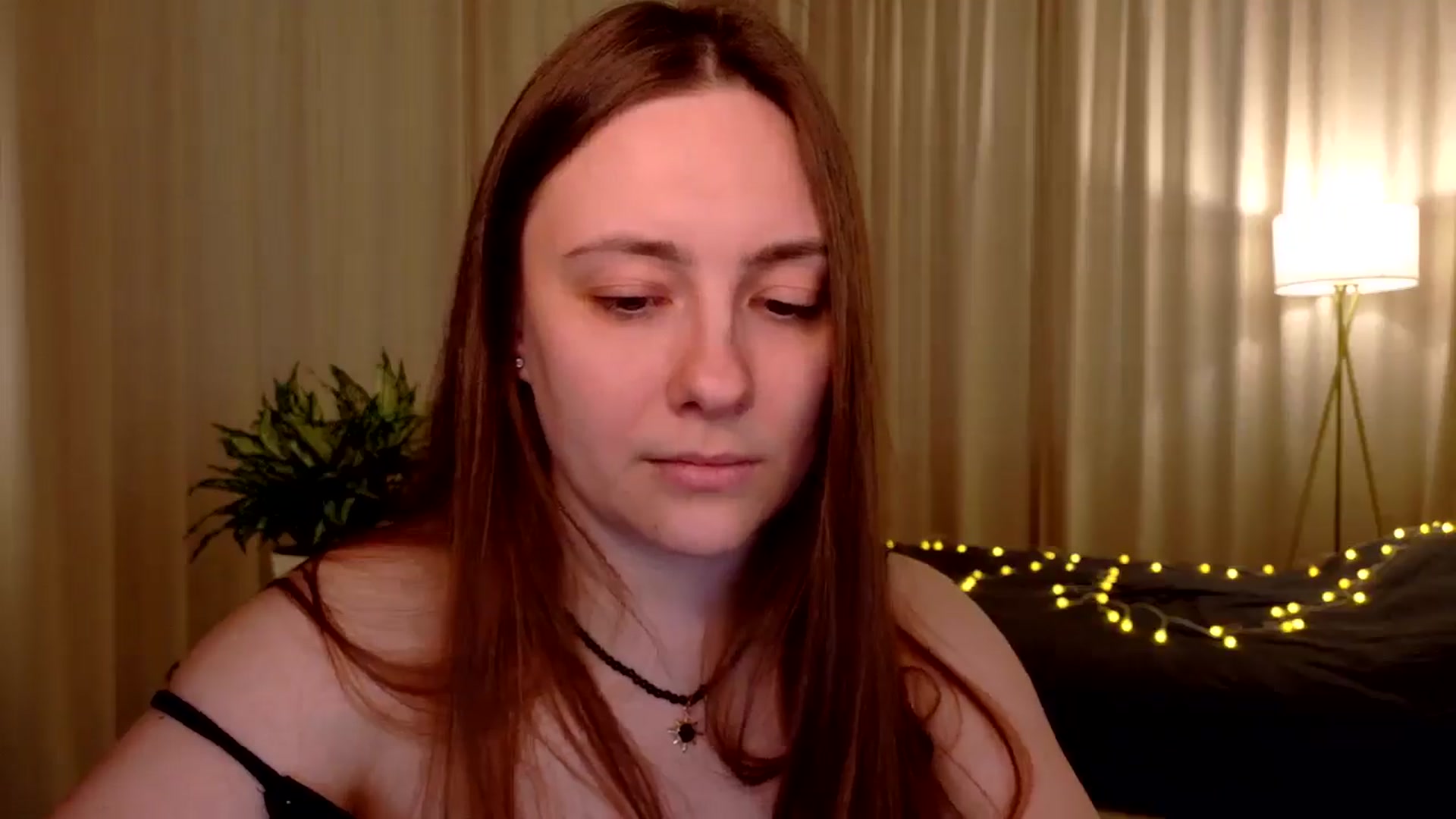 Gallery image thumbnail from QueenOfTease_'s myfreecams stream on, 03/01/2026, 08:14 image 18 of 20