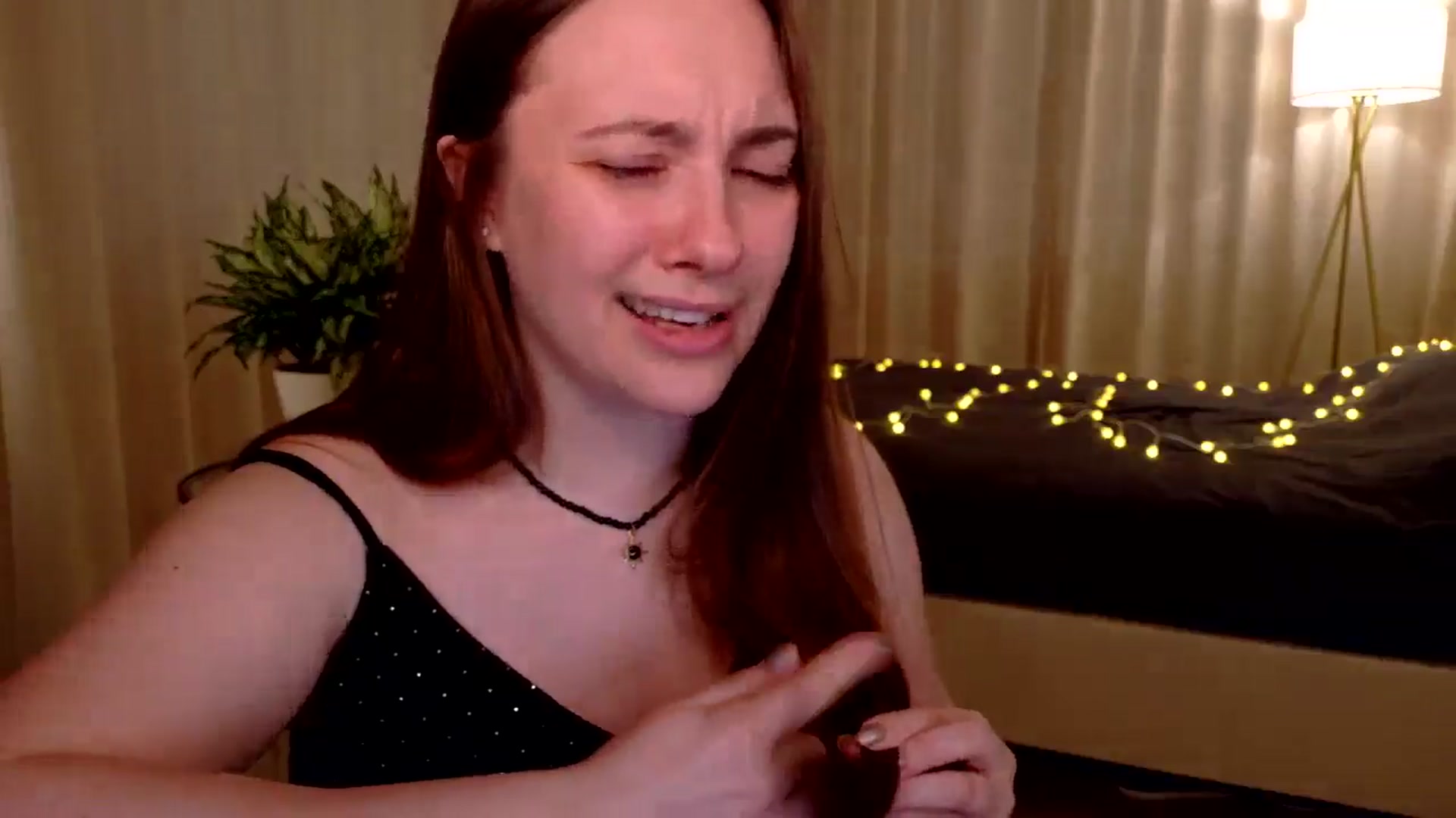 Gallery image thumbnail from QueenOfTease_'s myfreecams stream on, 03/01/2026, 08:14 image 9 of 20