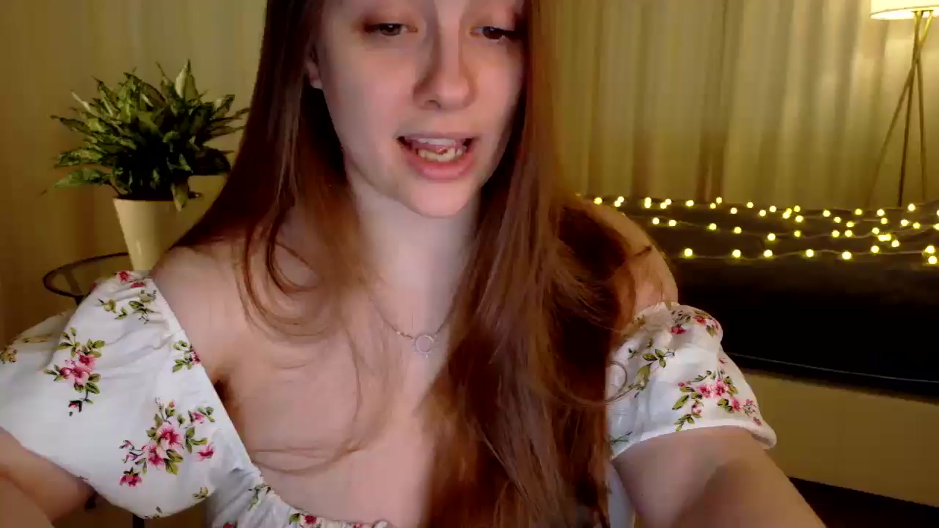 Gallery image thumbnail from QueenOfTease_'s myfreecams stream on, 03/09/2026, 07:10 image 4 of 20