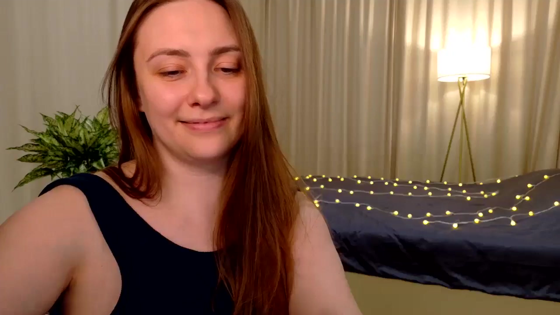Gallery image thumbnail from QueenOfTease_'s myfreecams stream on, 03/13/2026, 06:16 image 15 of 20