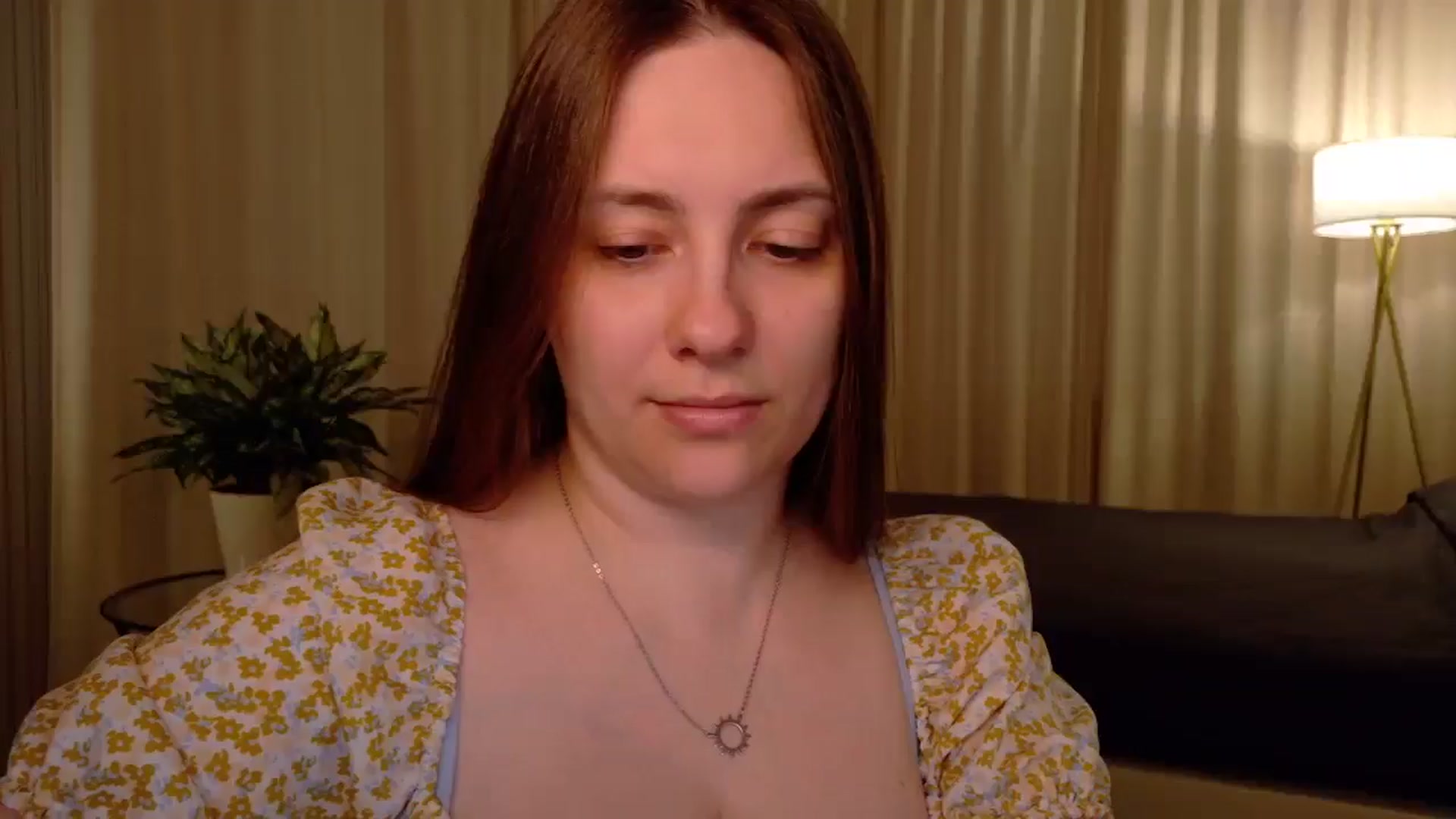 Gallery image thumbnail from QueenOfTease_'s myfreecams stream on, 03/21/2026, 07:37 image 1 of 20