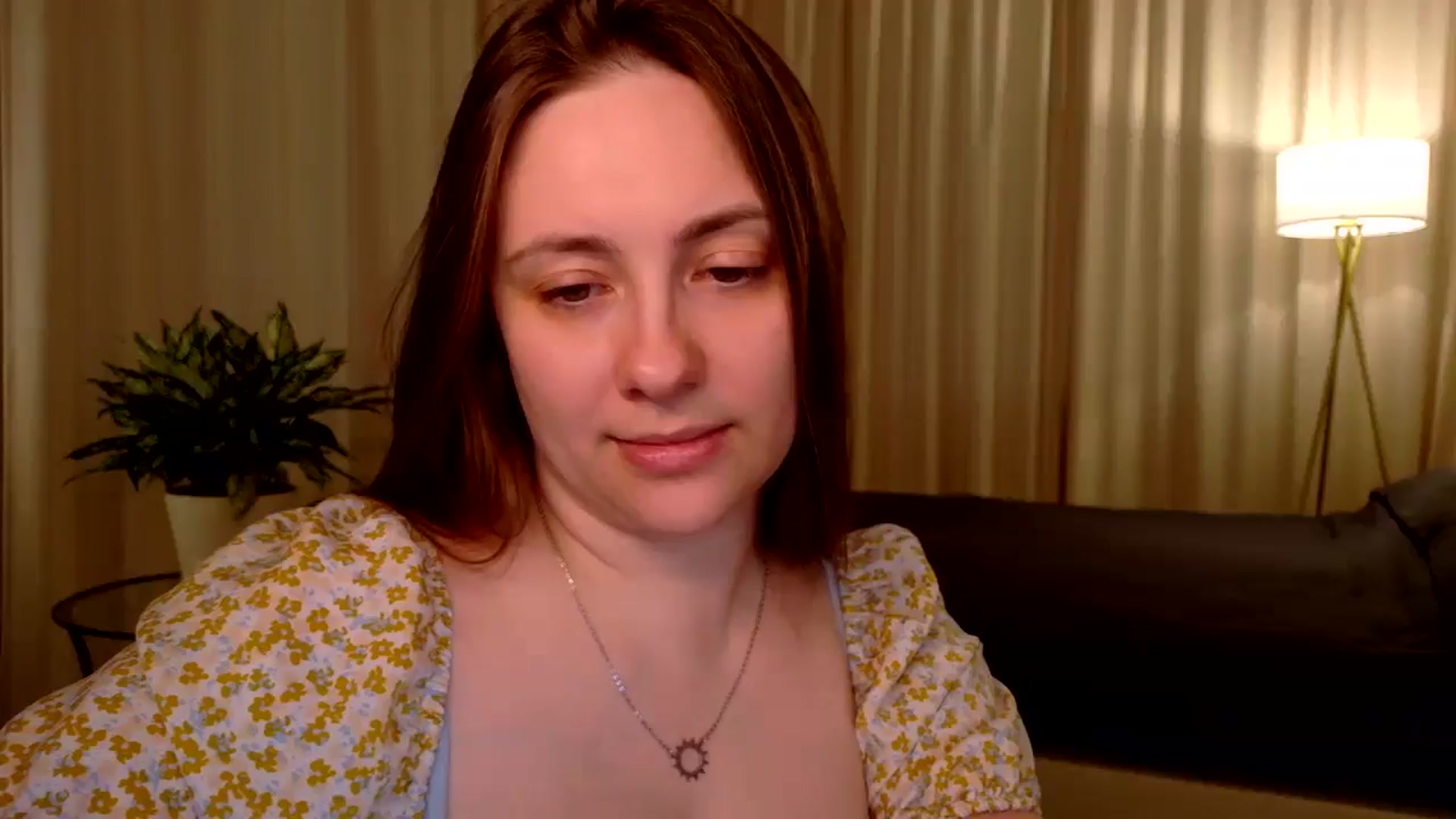 Gallery image thumbnail from QueenOfTease_'s myfreecams stream on, 03/21/2026, 07:37 image 4 of 20