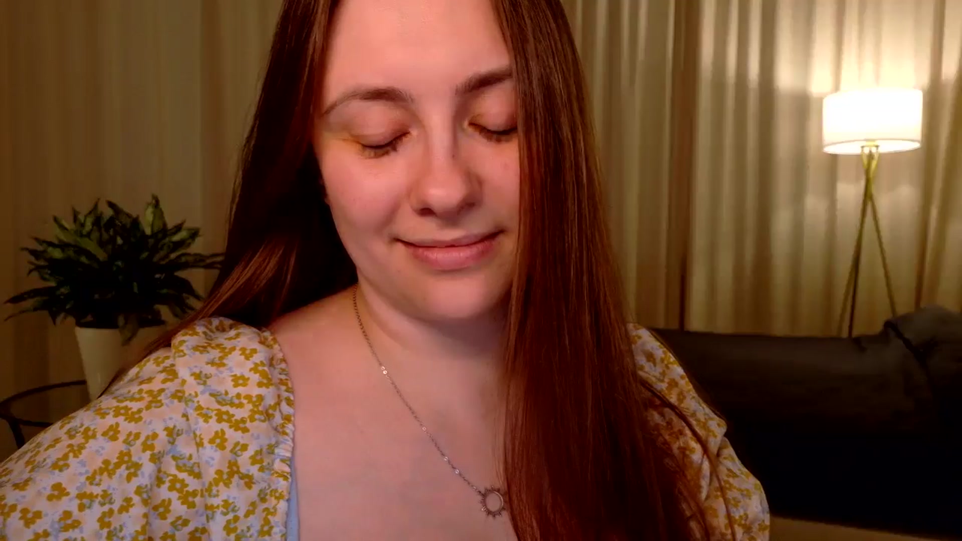 Gallery image thumbnail from QueenOfTease_'s myfreecams stream on, 03/21/2026, 07:37 image 16 of 20
