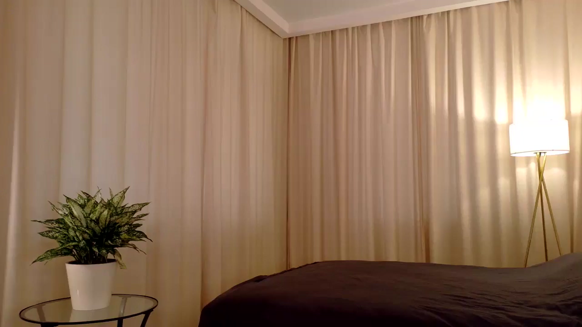 Gallery image thumbnail from QueenOfTease_'s myfreecams stream on, 03/24/2026, 07:19 image 5 of 20