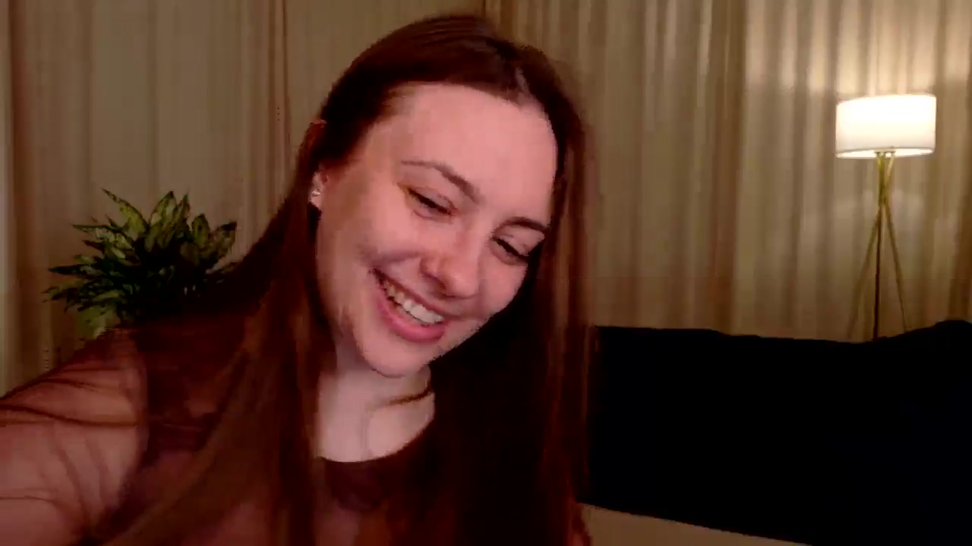 Gallery image thumbnail from QueenOfTease_'s myfreecams stream on, 04/01/2026, 04:57 image 7 of 20