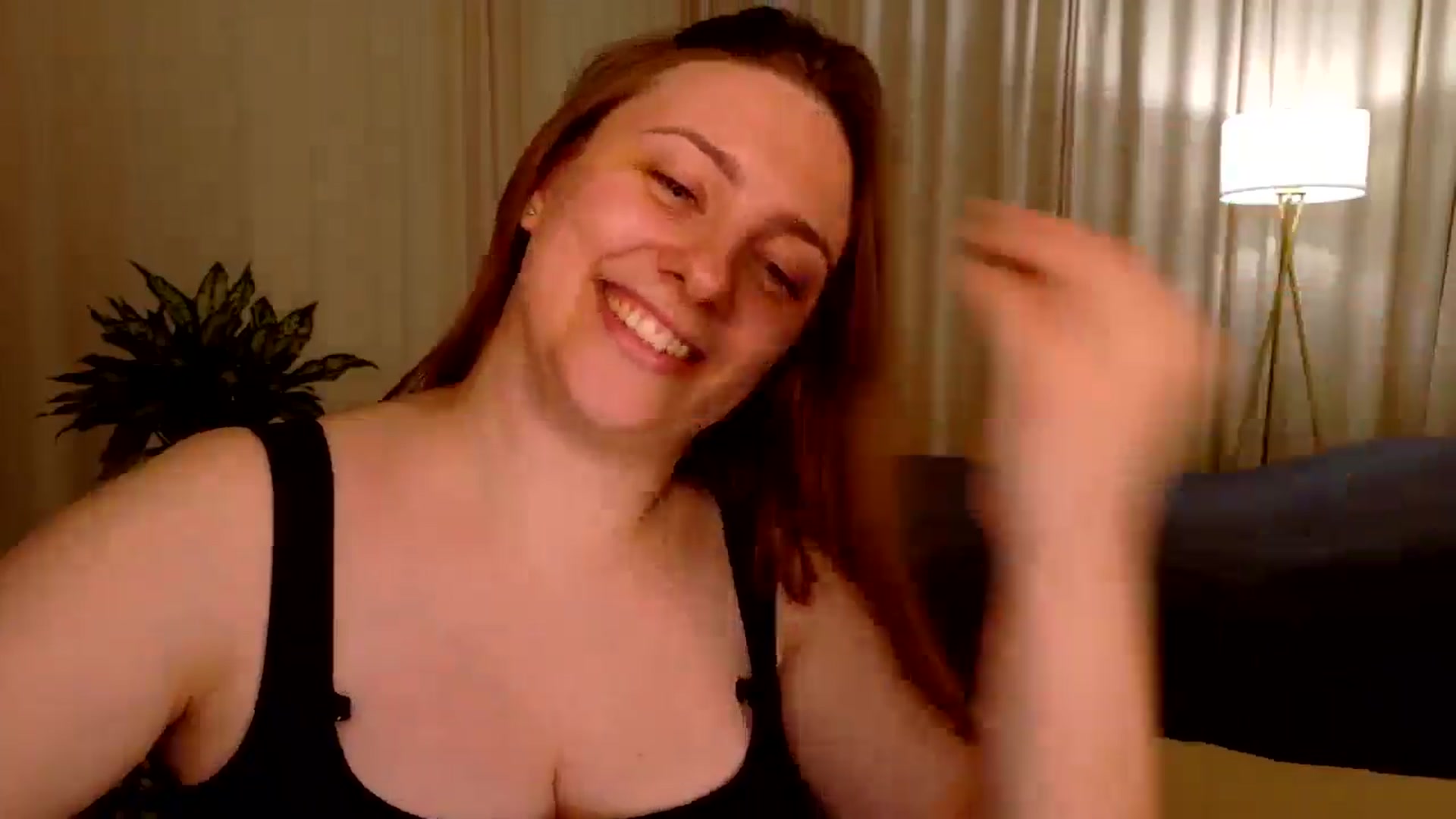 Gallery image thumbnail from QueenOfTease_'s myfreecams stream on, 04/06/2026, 05:58 image 8 of 20