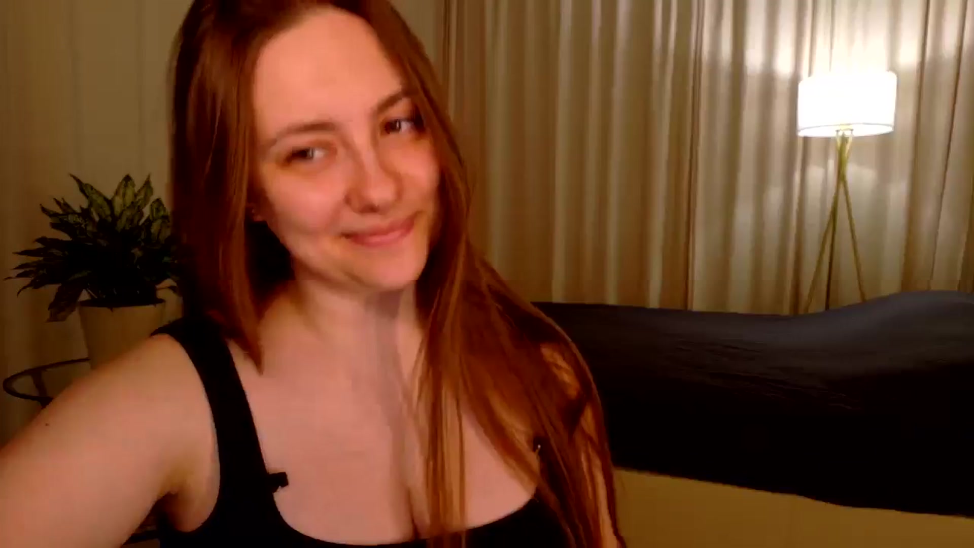 Gallery image thumbnail from QueenOfTease_'s myfreecams stream on, 04/06/2026, 05:58 image 18 of 20