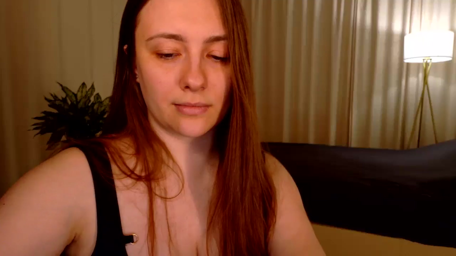 Gallery image thumbnail from QueenOfTease_'s myfreecams stream on, 04/06/2026, 06:39 image 17 of 20