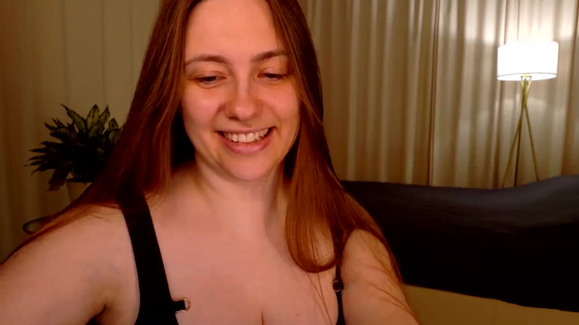 Gallery image thumbnail from QueenOfTease_'s myfreecams stream on, 04/06/2026, 06:39 image 15 of 20