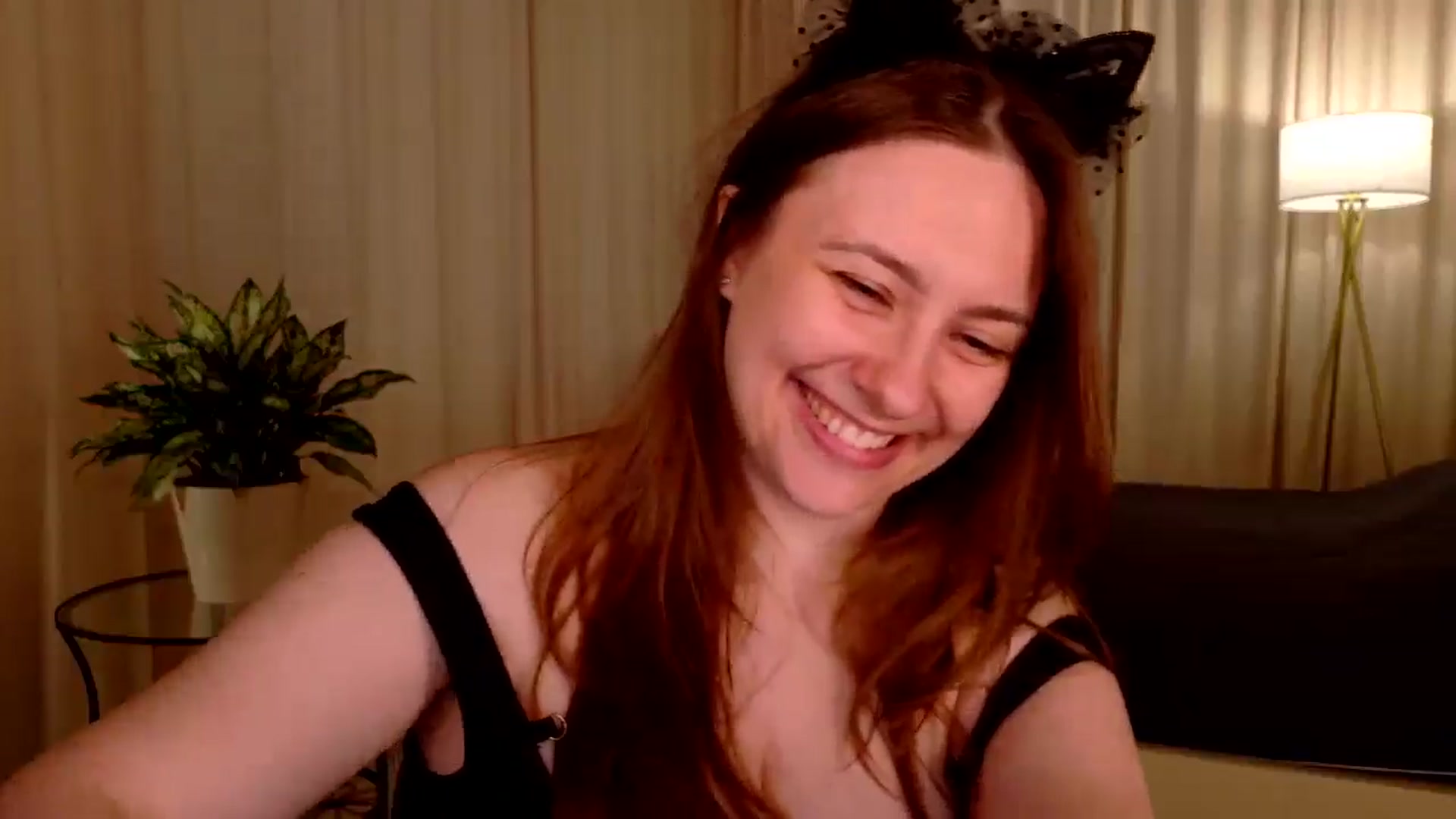 Gallery image thumbnail from QueenOfTease_'s myfreecams stream on, 04/07/2026, 07:59 image 20 of 20