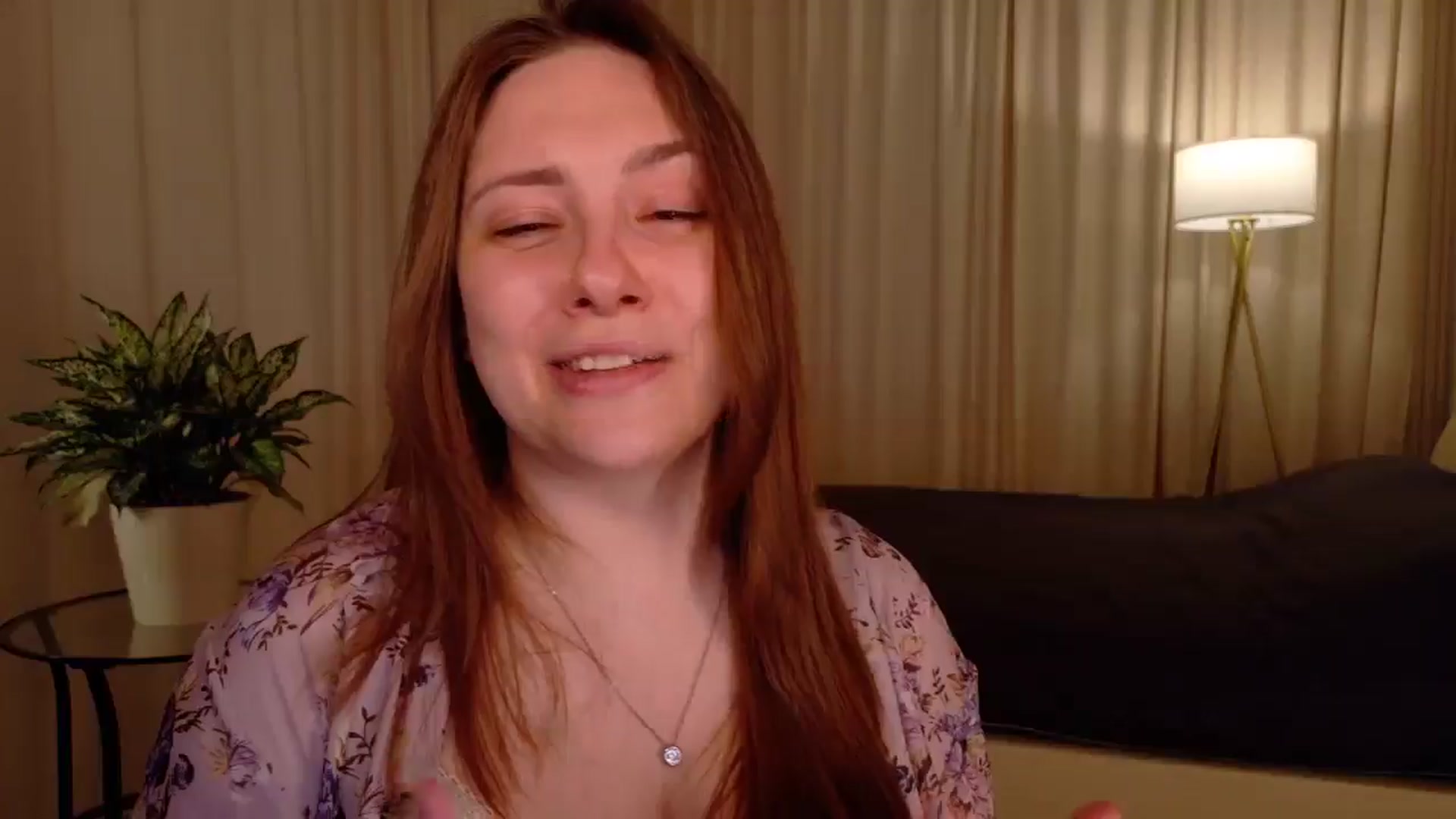 Gallery image thumbnail from QueenOfTease_'s myfreecams stream on, 04/09/2026, 05:14 image 6 of 20