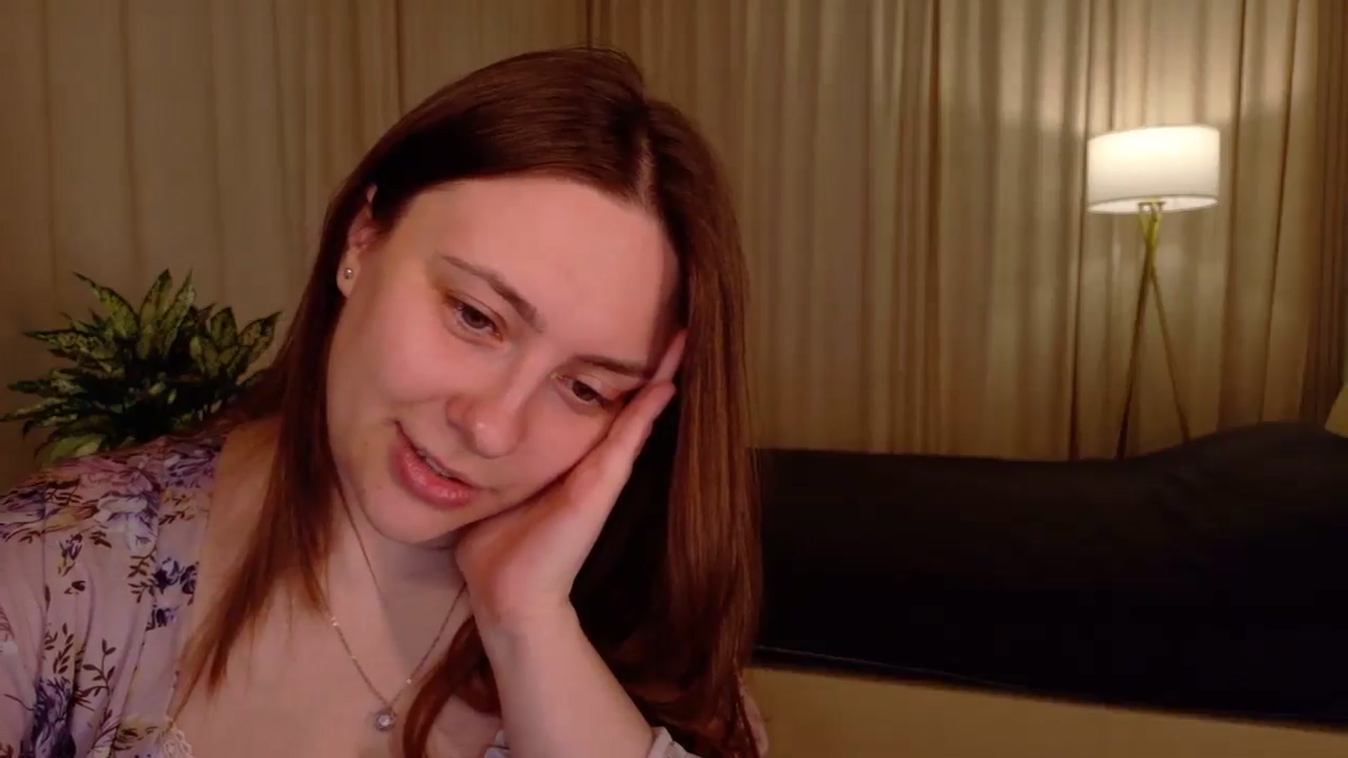 Gallery image thumbnail from QueenOfTease_'s myfreecams stream on, 04/09/2026, 05:14 image 11 of 20
