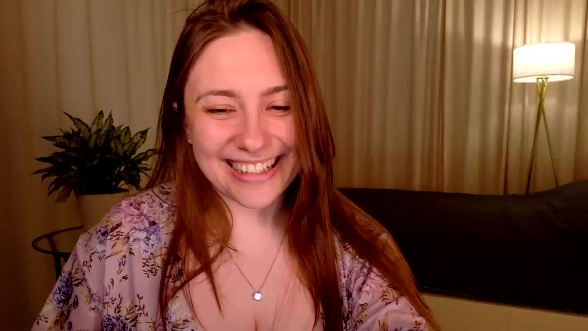 Gallery image thumbnail from QueenOfTease_'s myfreecams stream on, 04/09/2026, 06:57 image 16 of 20