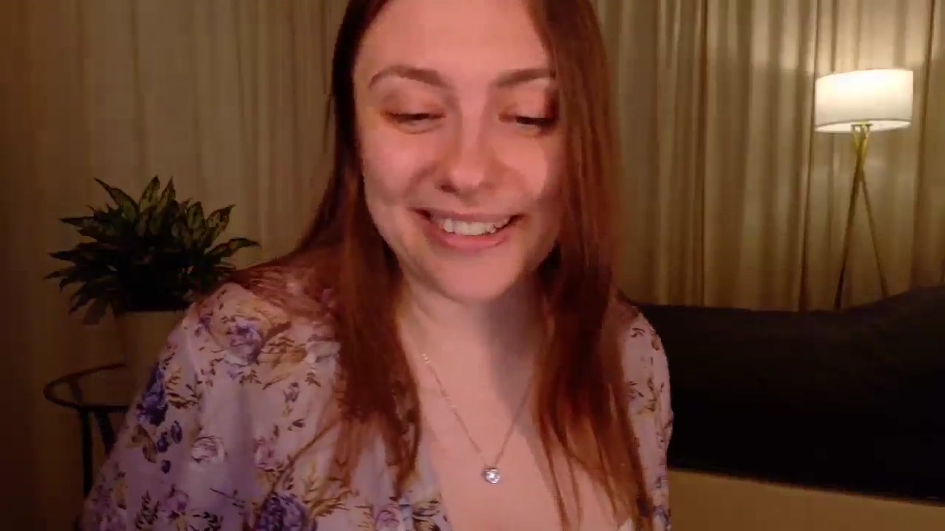Gallery image thumbnail from QueenOfTease_'s myfreecams stream on, 04/09/2026, 06:57 image 7 of 20