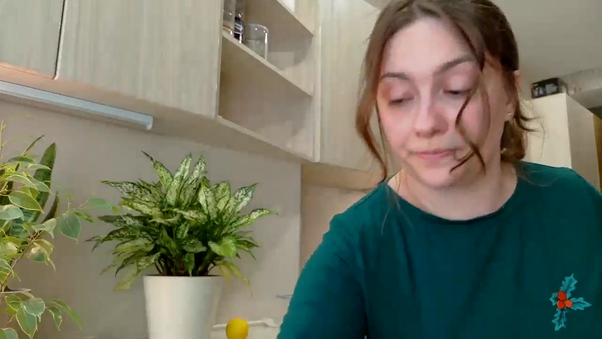 Gallery image thumbnail from QueenOfTease_'s myfreecams stream on, 04/10/2026, 05:54 image 17 of 20