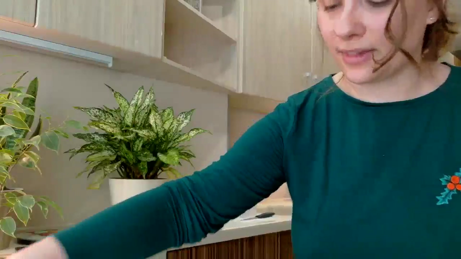 Gallery image thumbnail from QueenOfTease_'s myfreecams stream on, 04/10/2026, 05:54 image 8 of 20