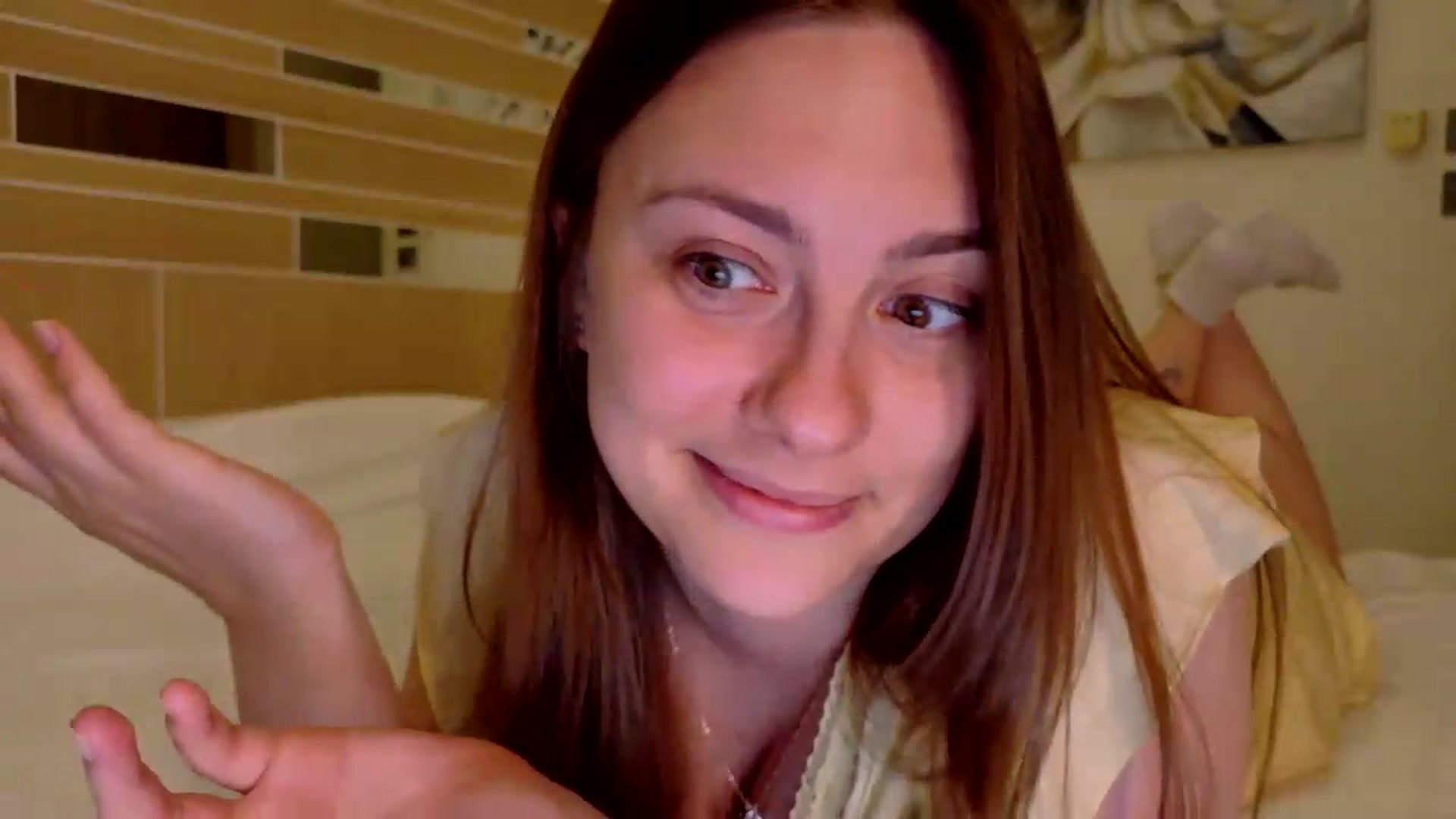 Gallery image thumbnail from QueenOfTease_'s myfreecams stream on, 05/18/2026, 06:35 image 13 of 20
