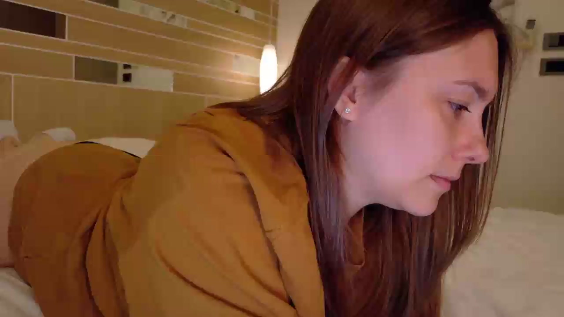 Gallery image thumbnail from QueenOfTease_'s myfreecams stream on, 05/26/2026, 07:38 image 18 of 20