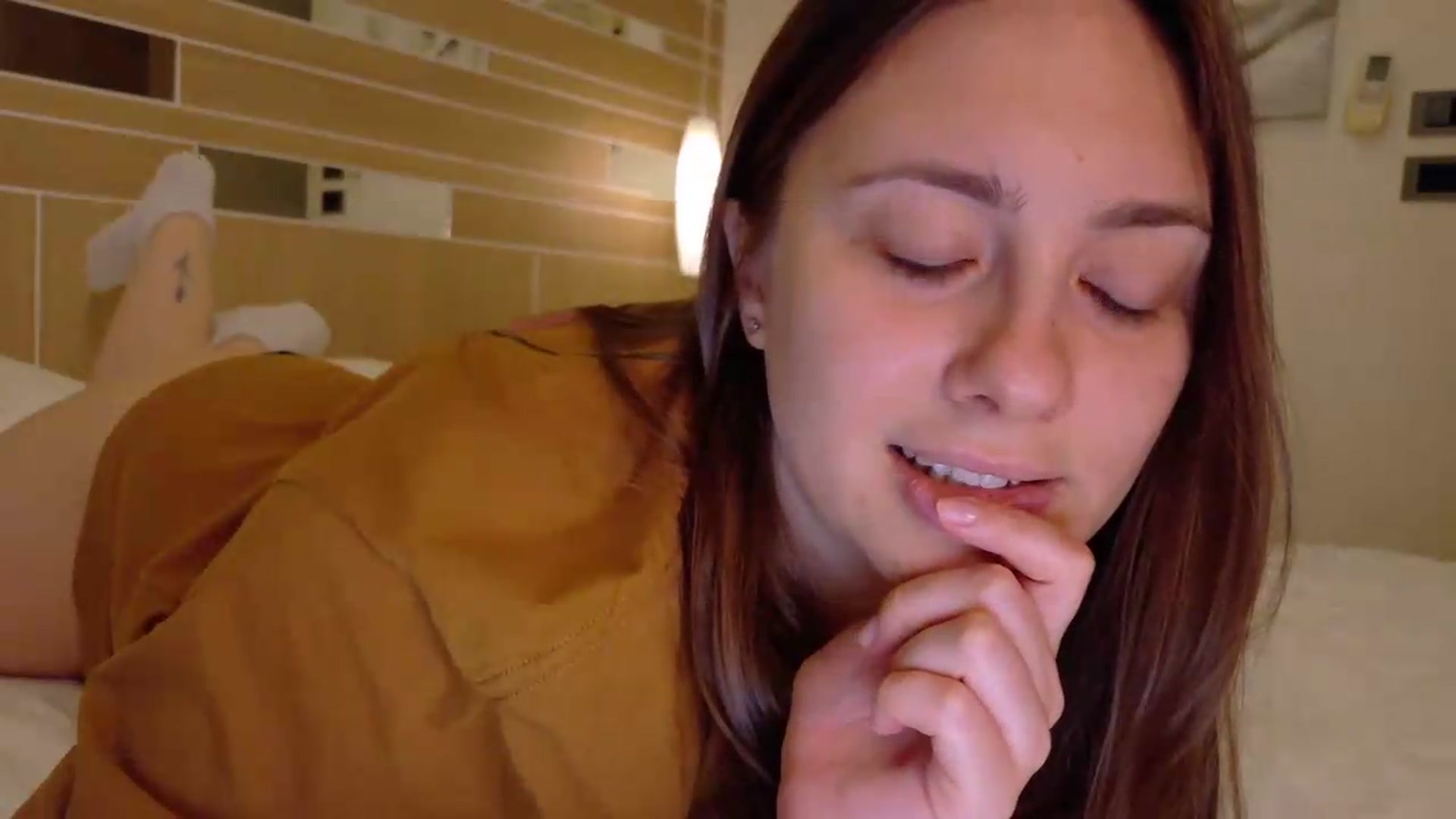 Gallery image thumbnail from QueenOfTease_'s myfreecams stream on, 05/26/2026, 07:38 image 16 of 20