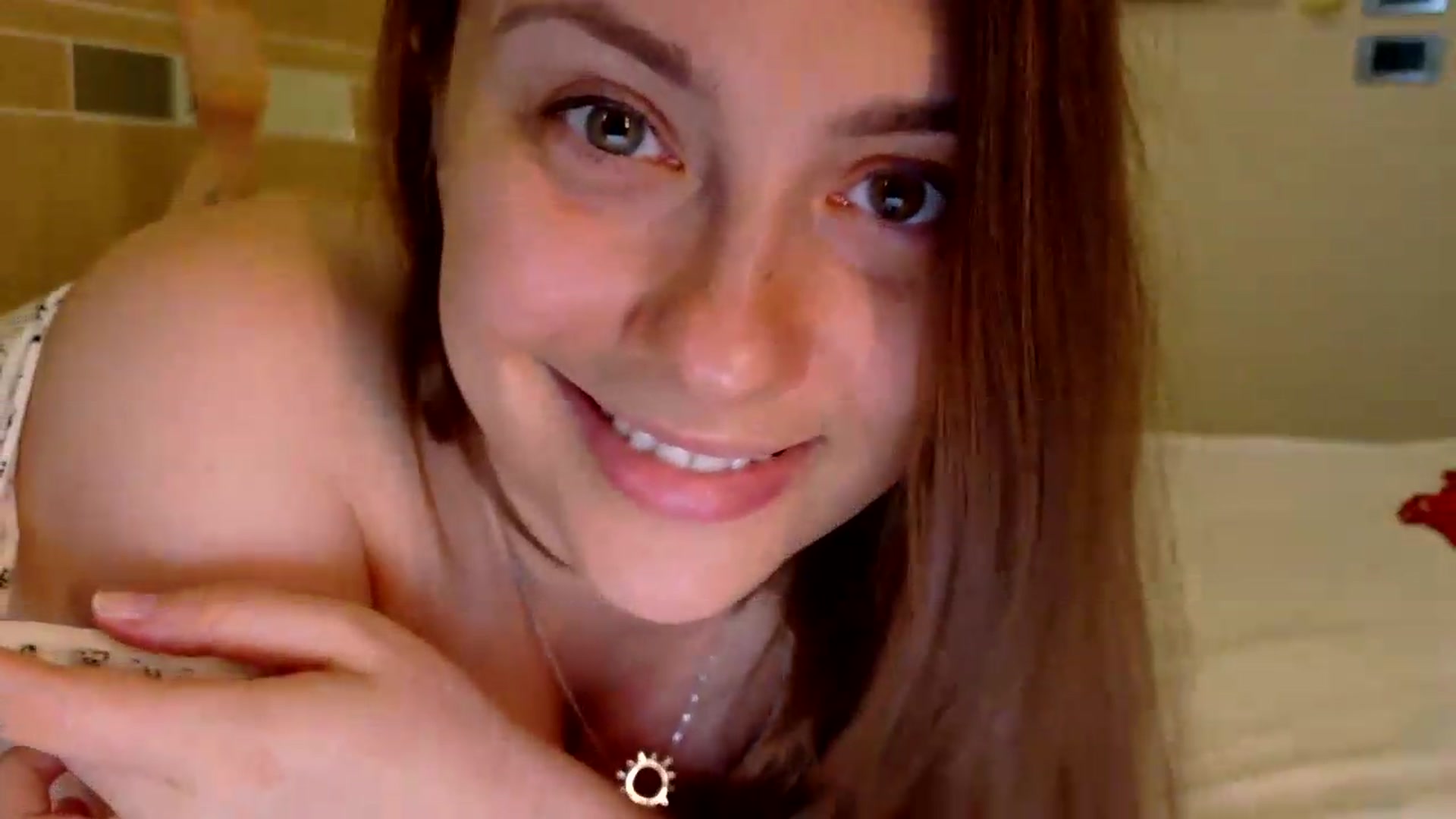 Gallery image thumbnail from QueenOfTease_'s myfreecams stream on, 05/30/2026, 06:30 image 13 of 20