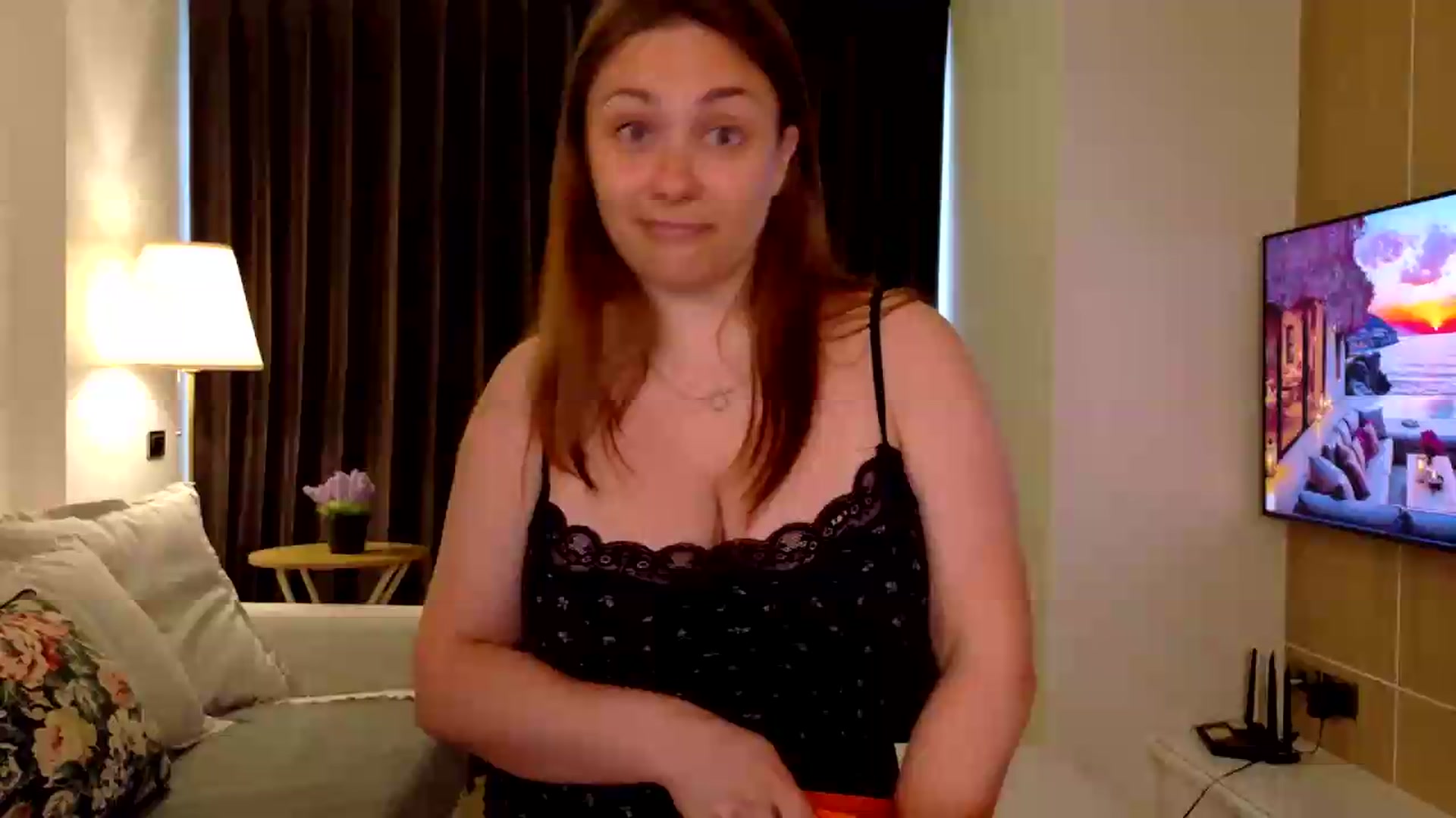 Gallery image thumbnail from QueenOfTease_'s myfreecams stream on, 06/01/2026, 07:10 image 18 of 20