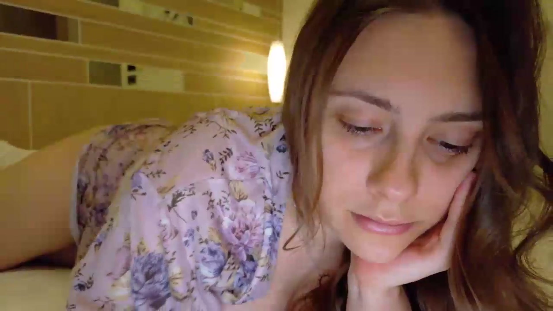 Gallery image thumbnail from QueenOfTease_'s myfreecams stream on, 06/10/2026, 06:32 image 18 of 20