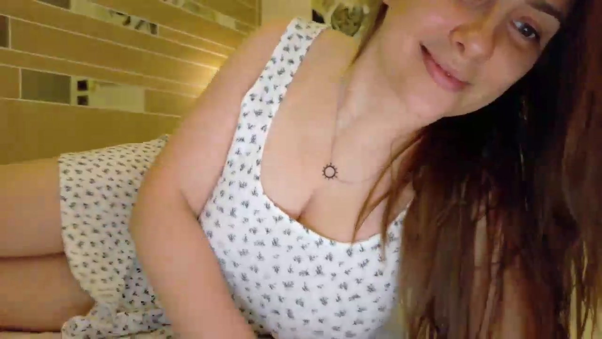 Gallery image thumbnail from QueenOfTease_'s myfreecams stream on, 06/16/2026, 06:32 image 6 of 20