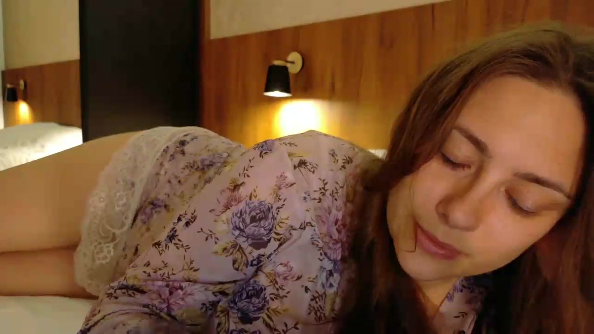 Gallery image thumbnail from QueenOfTease_'s myfreecams stream on, 06/25/2026, 06:14 image 7 of 20