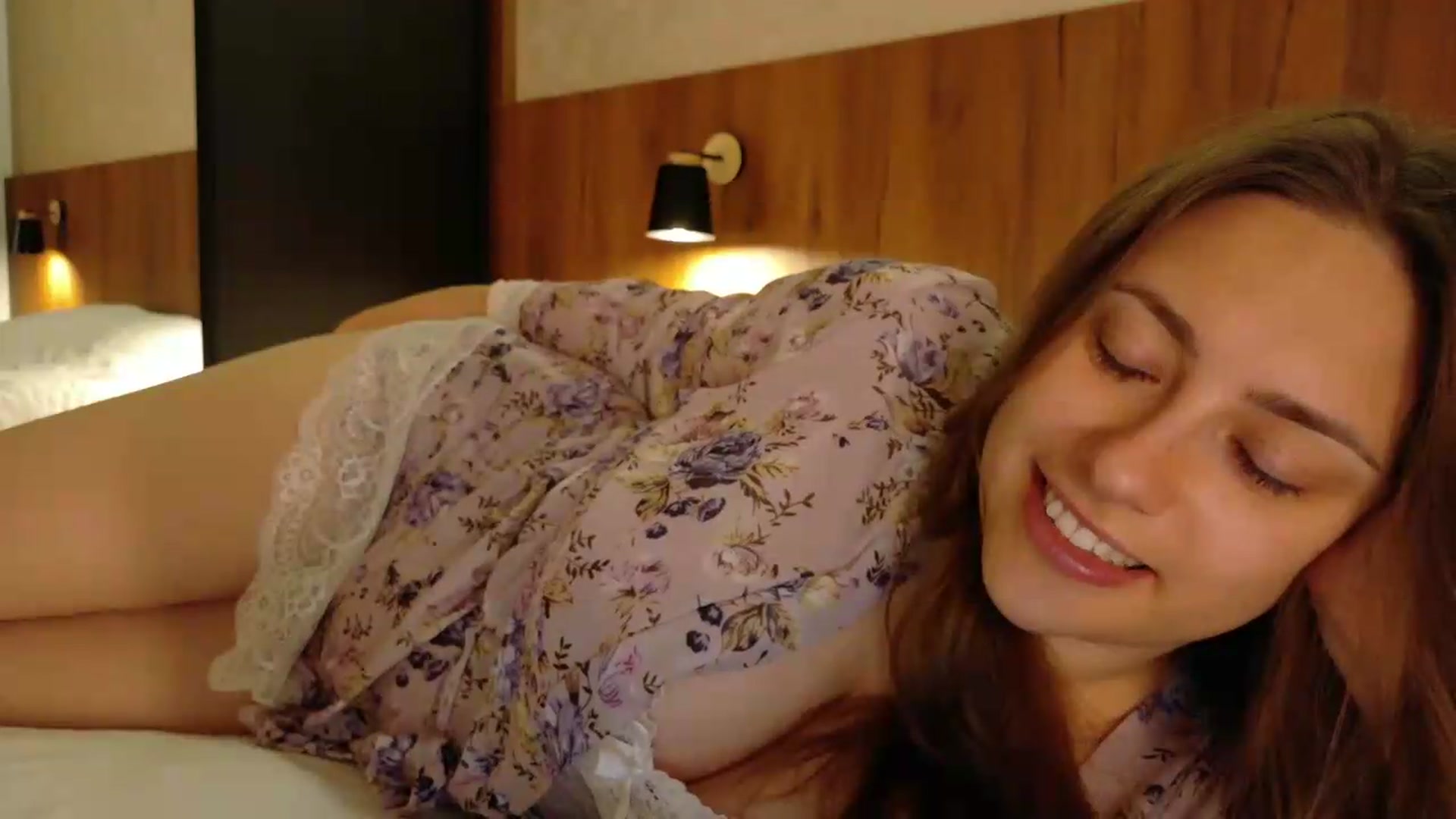 Gallery image thumbnail from QueenOfTease_'s myfreecams stream on, 06/25/2026, 06:14 image 9 of 20