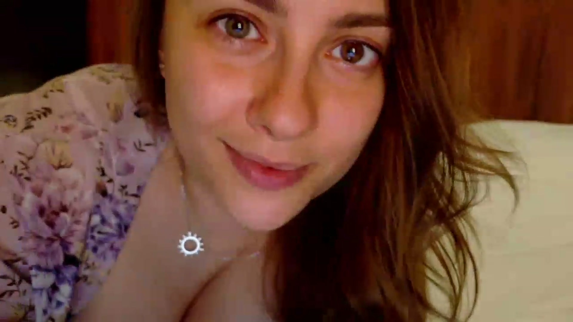 Gallery image thumbnail from QueenOfTease_'s myfreecams stream on, 06/25/2026, 07:50 image 15 of 20