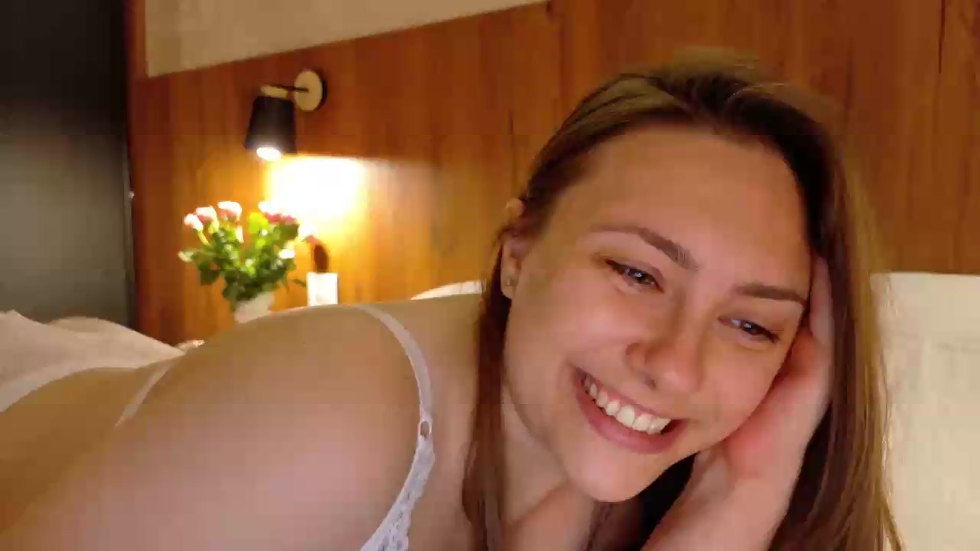 Gallery image thumbnail from QueenOfTease_'s myfreecams stream on, 07/05/2026, 06:33 image 14 of 20