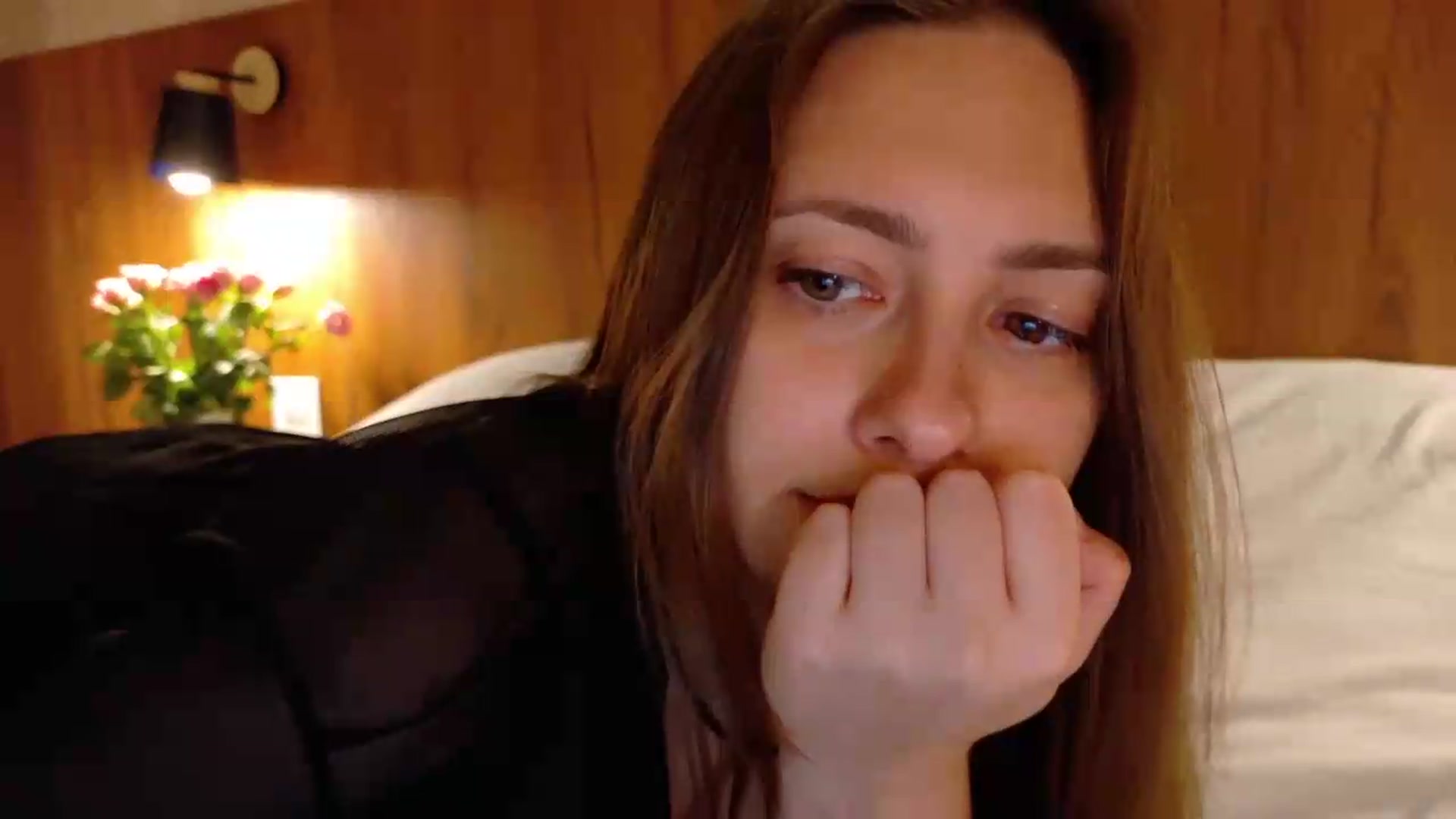 Gallery image thumbnail from QueenOfTease_'s myfreecams stream on, 07/06/2026, 06:06 image 16 of 20
