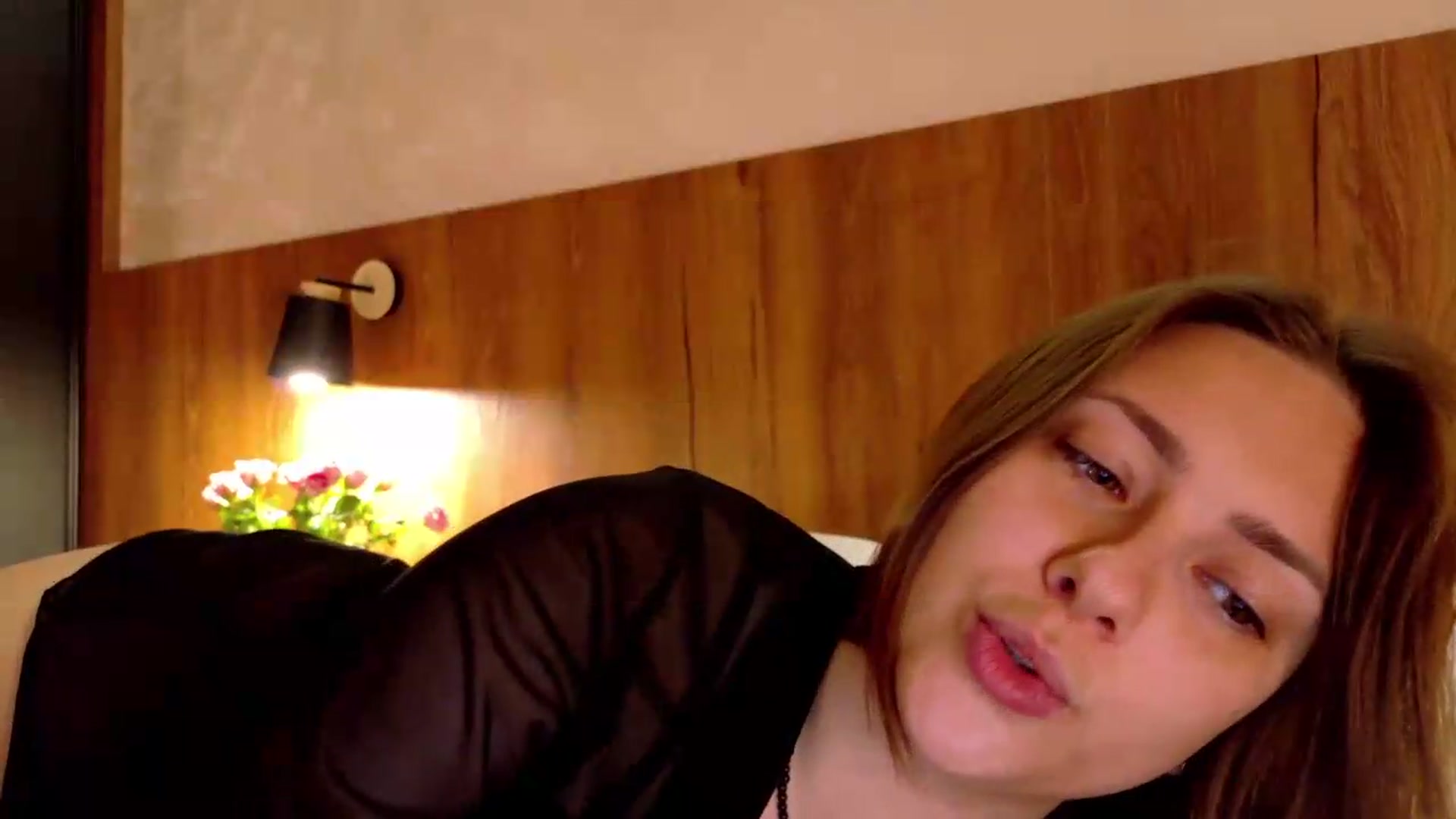 Gallery image thumbnail from QueenOfTease_'s myfreecams stream on, 07/06/2026, 06:55 image 17 of 20