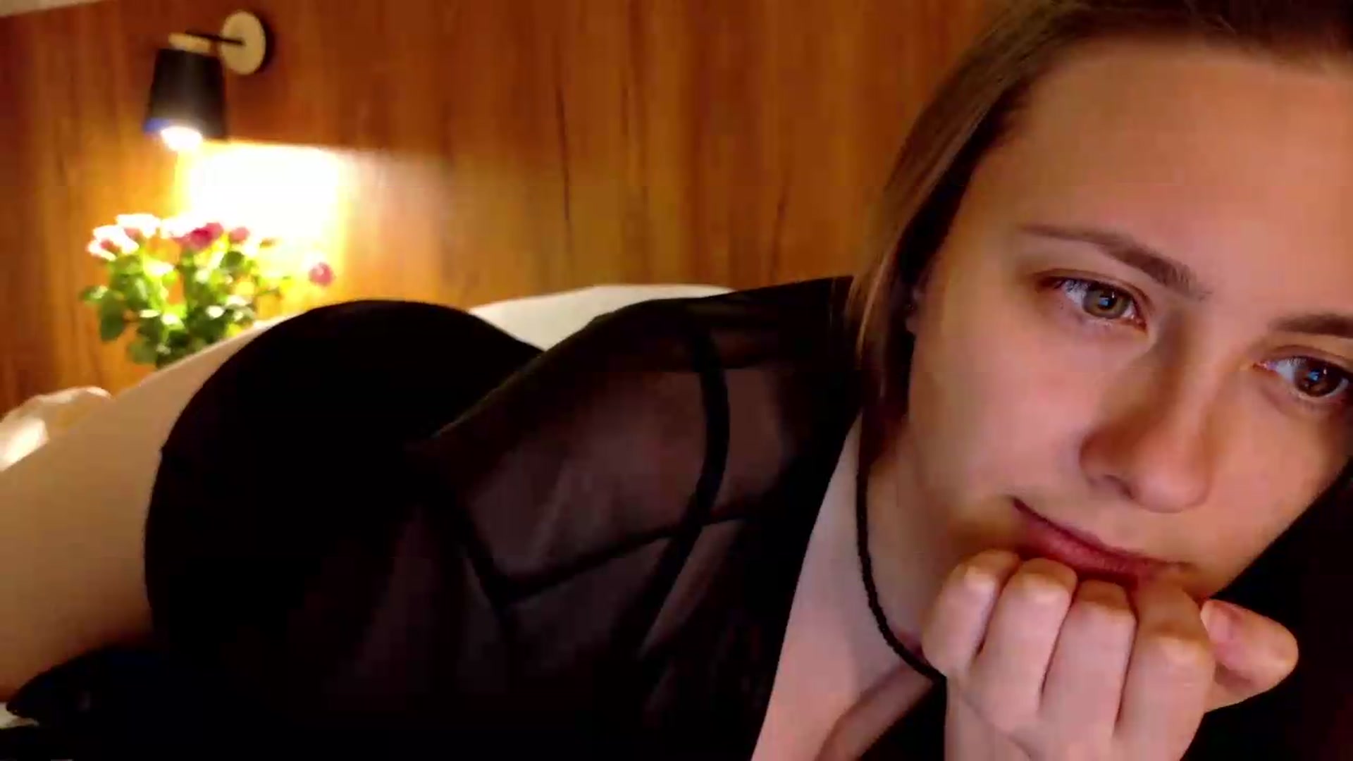 Gallery image thumbnail from QueenOfTease_'s myfreecams stream on, 07/06/2026, 07:37 image 7 of 20