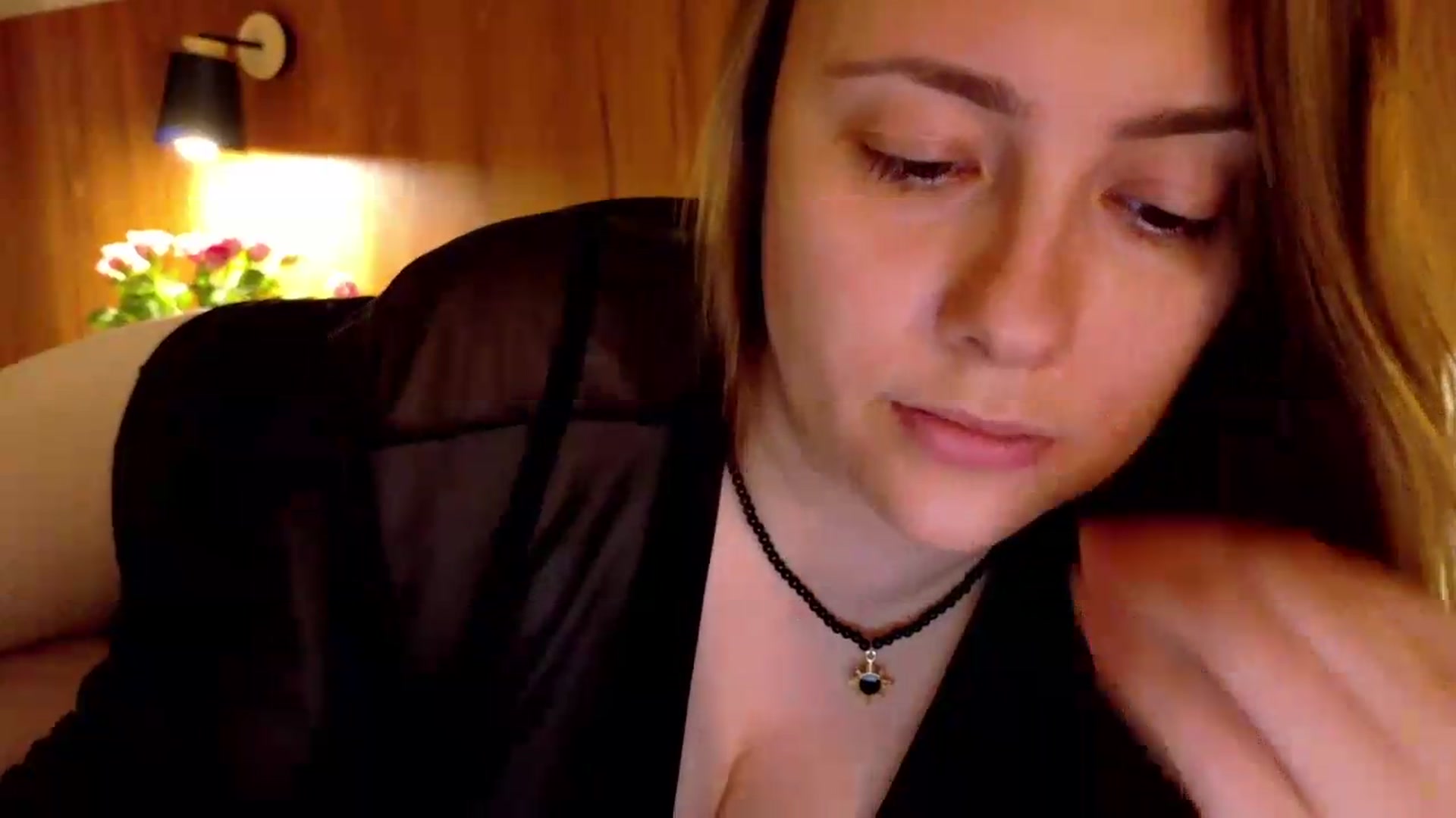 Gallery image thumbnail from QueenOfTease_'s myfreecams stream on, 07/06/2026, 07:37 image 10 of 20