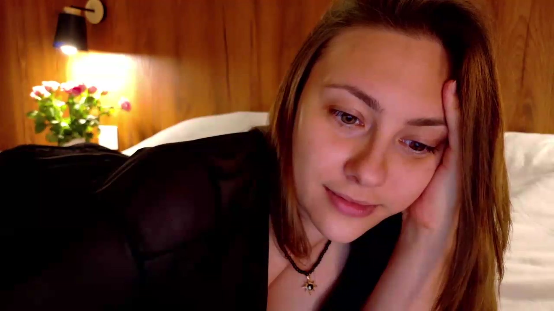 Gallery image thumbnail from QueenOfTease_'s myfreecams stream on, 07/06/2026, 07:37 image 15 of 20