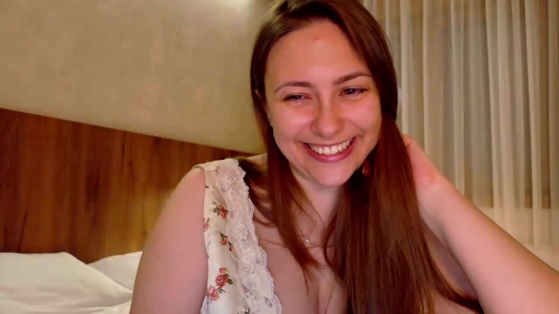 Gallery image thumbnail from QueenOfTease_'s myfreecams stream on, 07/11/2026, 08:07 image 16 of 20
