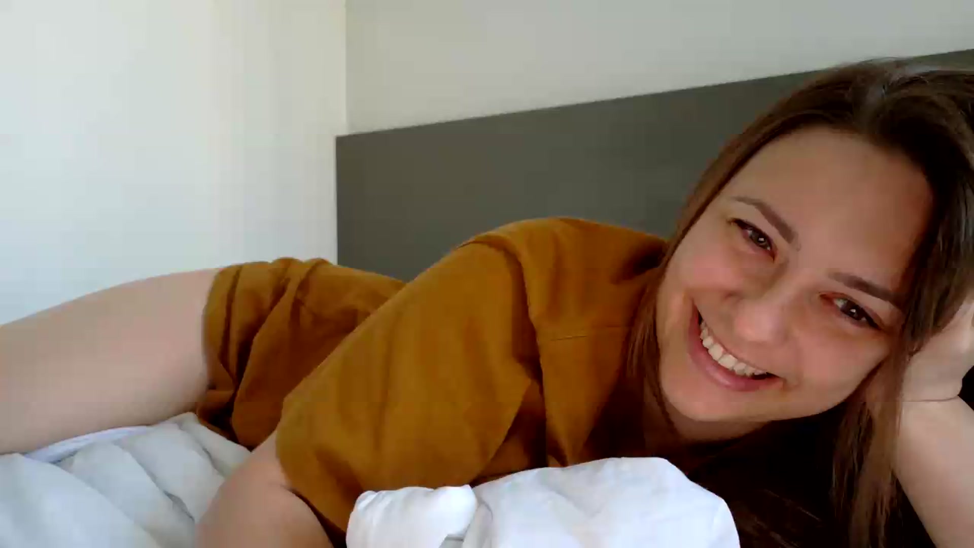 Gallery image thumbnail from QueenOfTease_'s myfreecams stream on, 07/22/2026, 06:23 image 6 of 20