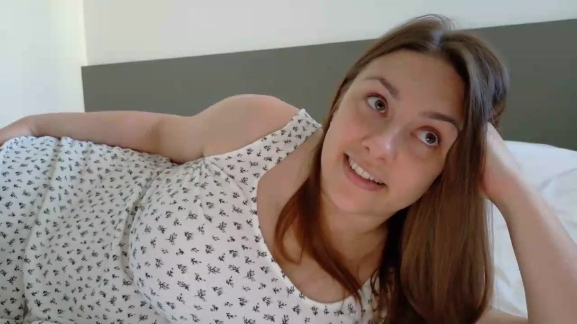 Gallery image thumbnail from QueenOfTease_'s myfreecams stream on, 07/24/2026, 07:50 image 5 of 20