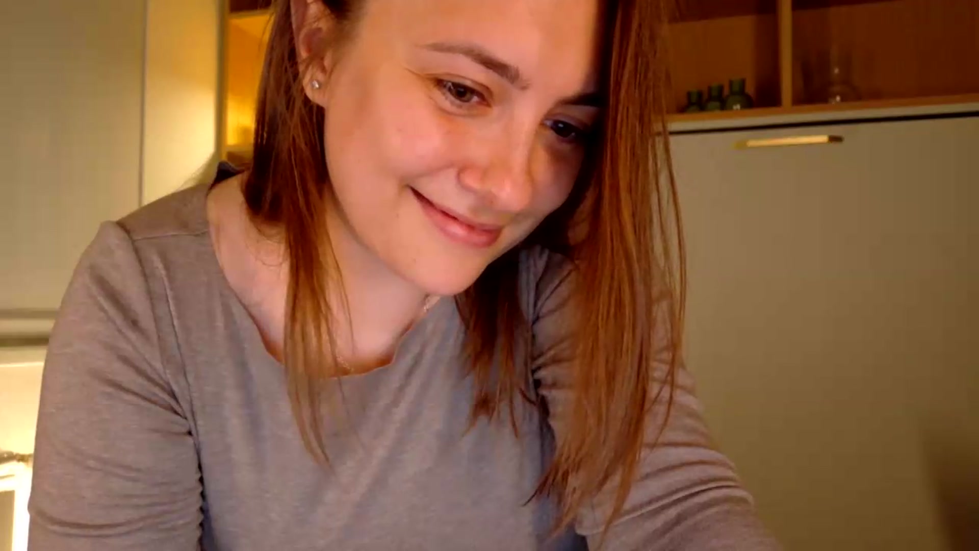 Gallery image thumbnail from QueenOfTease_'s myfreecams stream on, 08/19/2026, 07:59 image 3 of 20