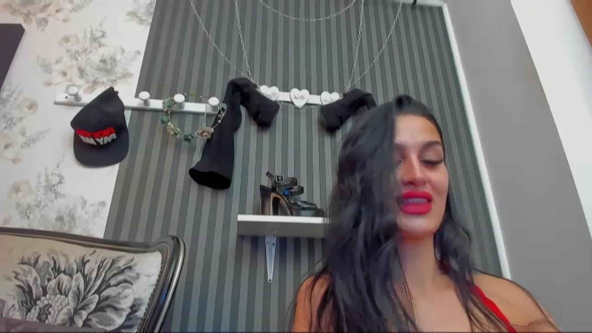Gallery image thumbnail from QueenRafaela's myfreecams stream on, 11/28/2022, 06:22 image 12 of 20