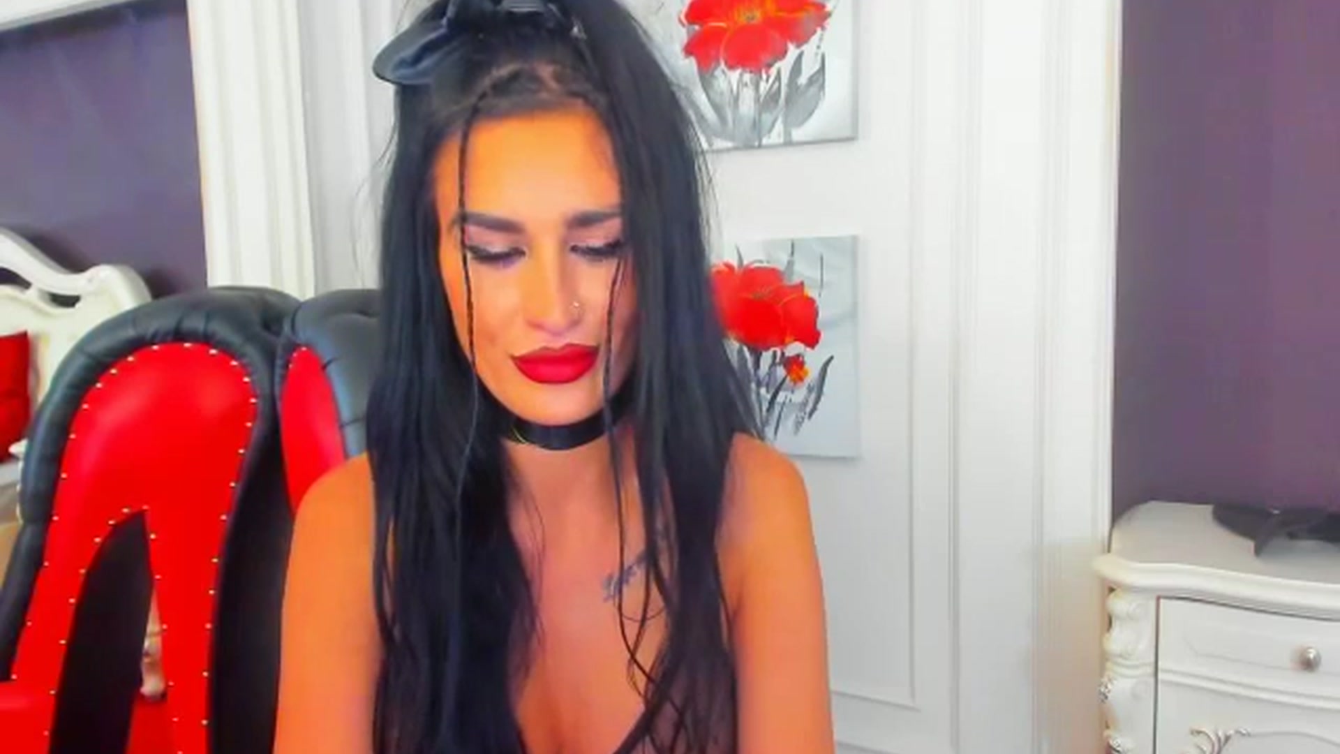 Gallery image thumbnail from QueenRafaela's myfreecams stream on, 11/11/2024, 07:17 image 20 of 20