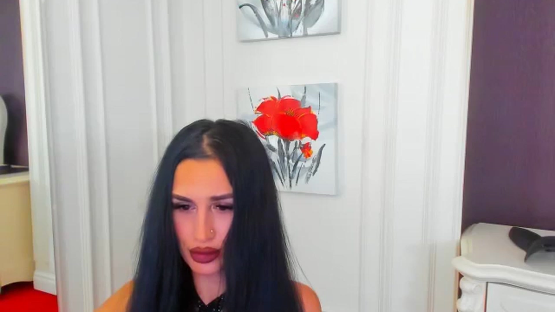 Gallery image thumbnail from QueenRafaela's myfreecams stream on, 11/19/2024, 09:41 image 12 of 20