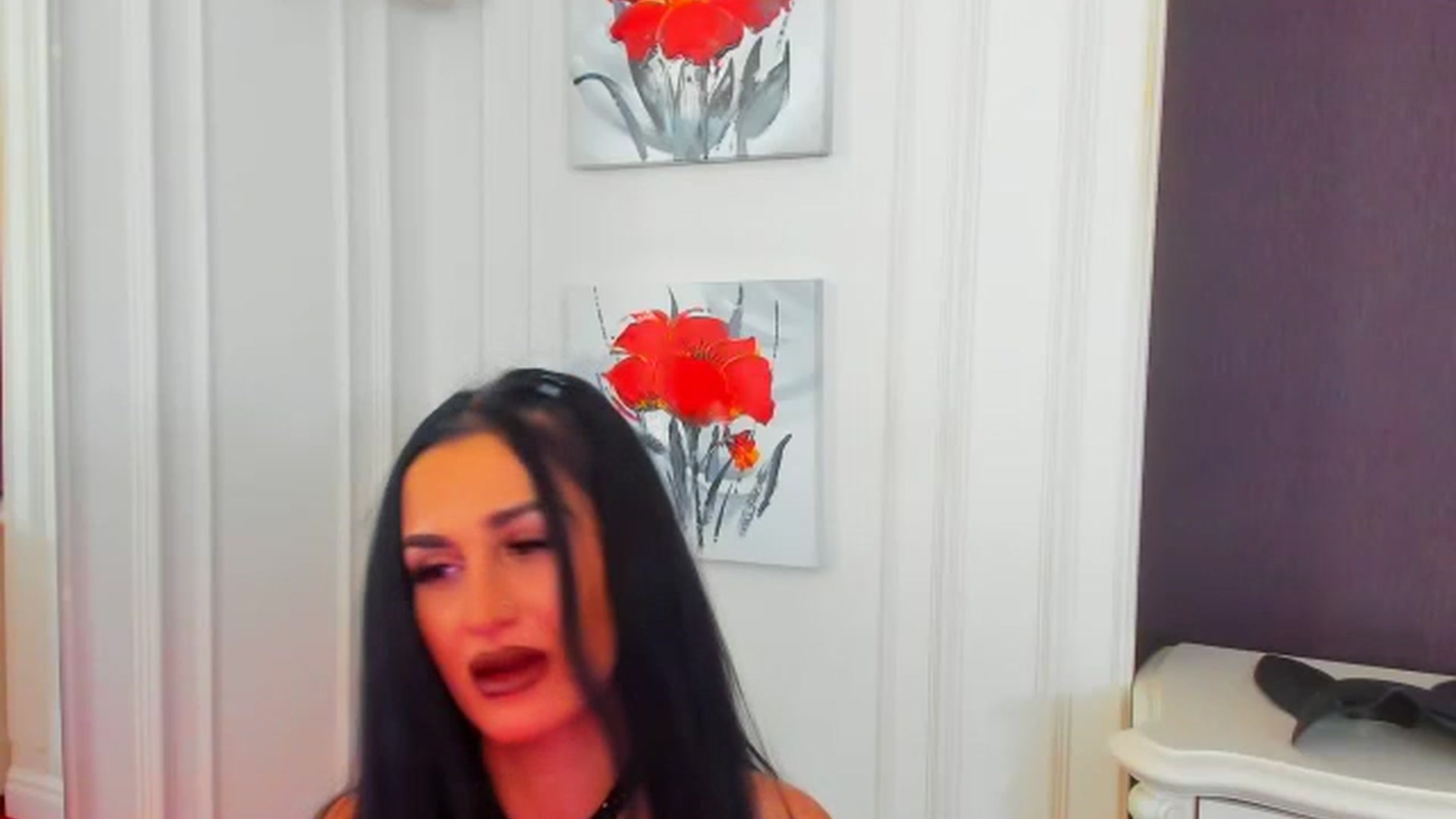 Gallery image thumbnail from QueenRafaela's myfreecams stream on, 11/19/2024, 09:41 image 18 of 20