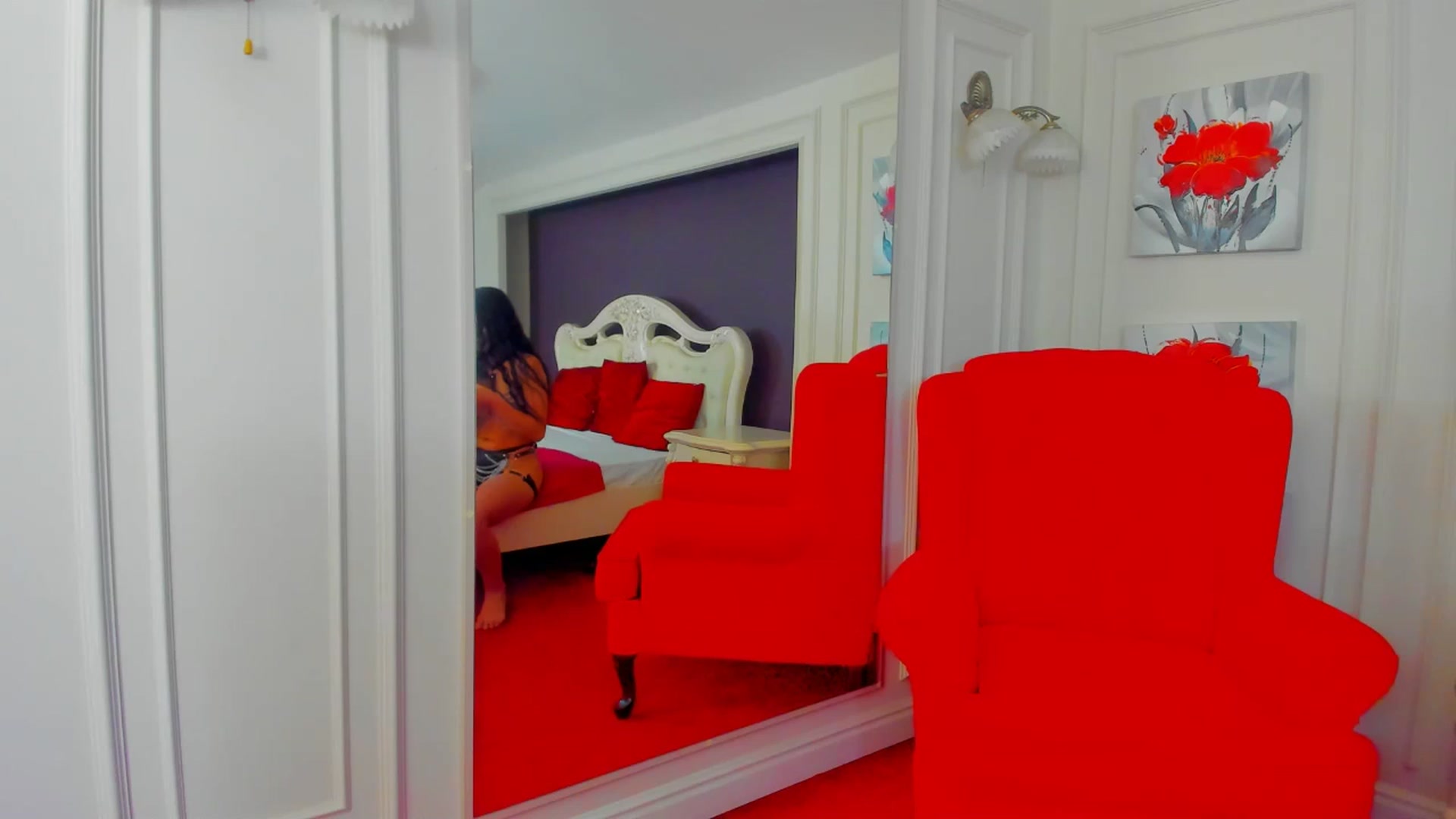 Gallery image thumbnail from QueenRafaela's myfreecams stream on, 02/21/2025, 08:40 image 1 of 20